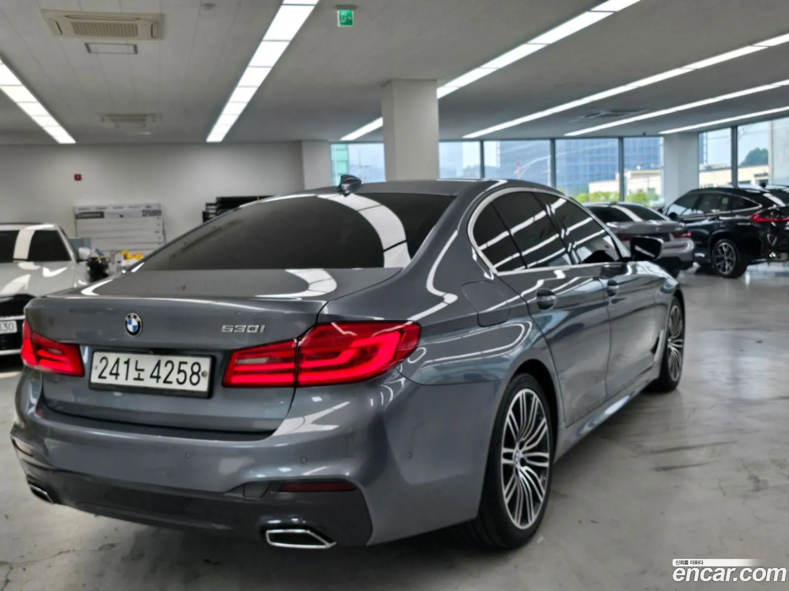 BMW 5 Series G30 530I M Sports Plus - фотография 8744651