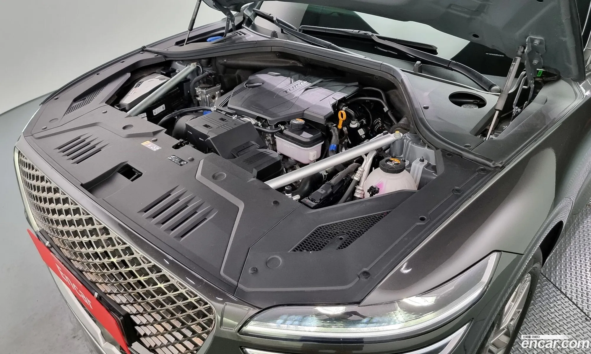 Genesis Gv70 25T Gasoline Awd 2023 - фотография 1770523