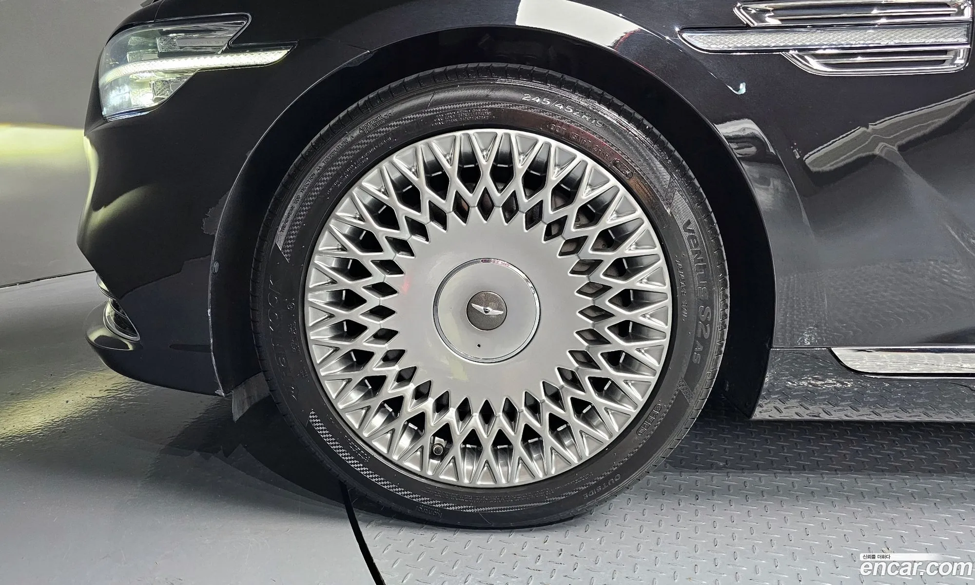 Genesis G90 I 50 Awd 2019 - фотография 1770474