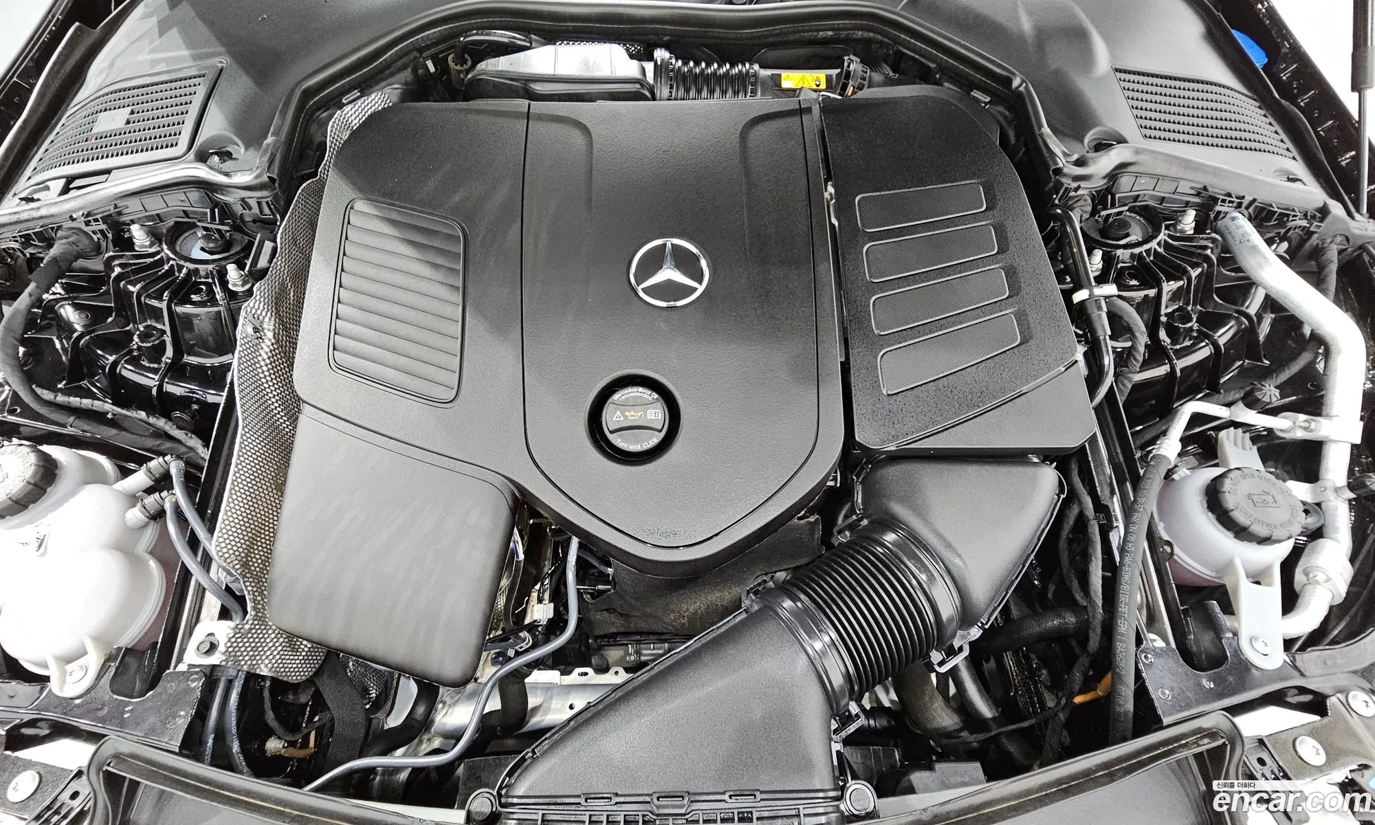 Mercedes-Benz C-Klasse C300 4Matic Avant Garde 2024 - фотография 16761192