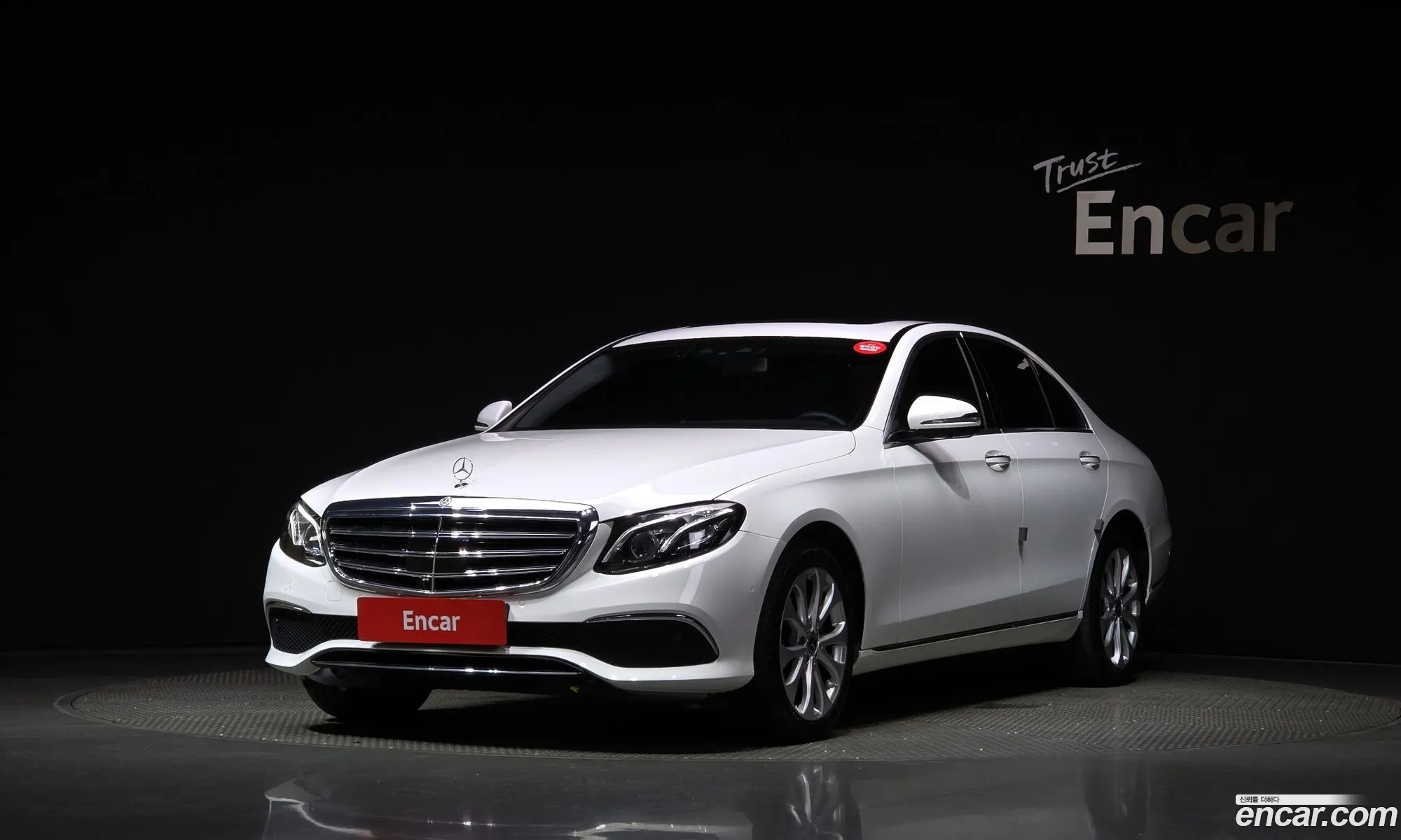Mercedes-Benz E-Klasse V W213 S213 C238 E300 4Matic Exclusive 2020 - фотография 17061423