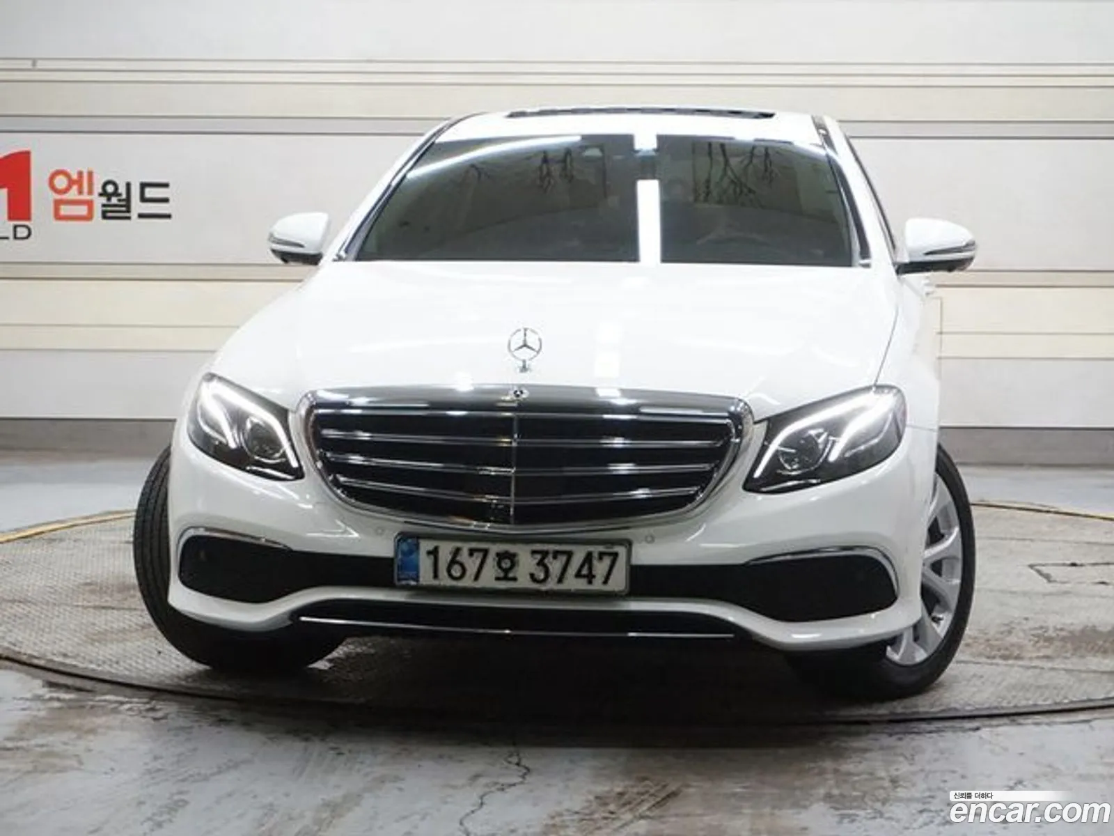 Mercedes E-Class W213 E300 4Matic Exclusive - фотография 16761176
