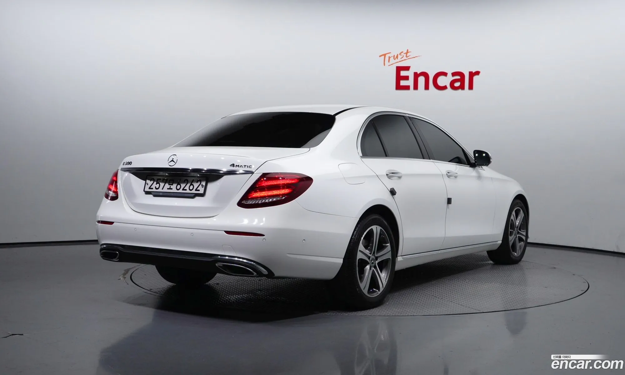 Mercedes-Benz E-Klasse V W213 S213 C238 E300 4Matic Avant Garde 2018 - фотография 16761128