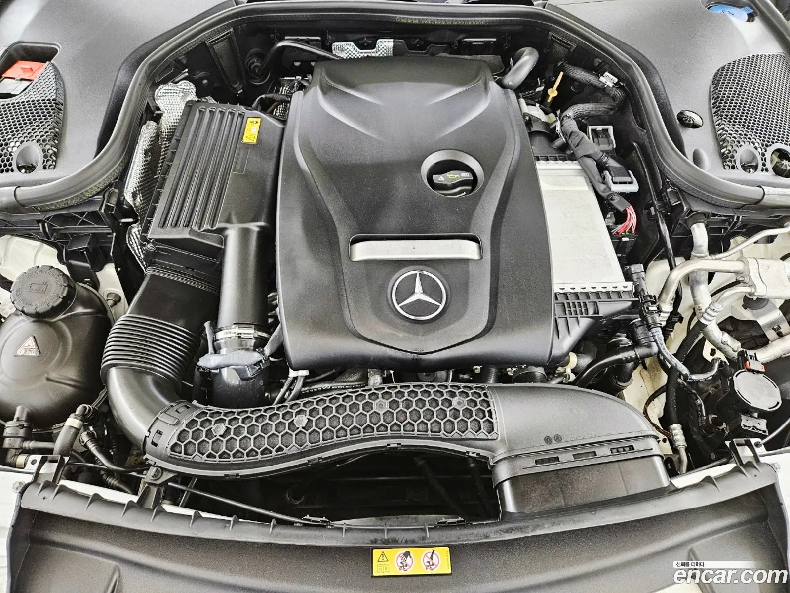 Mercedes E-Class W213 E300 Avantgarde - фотография 16761120