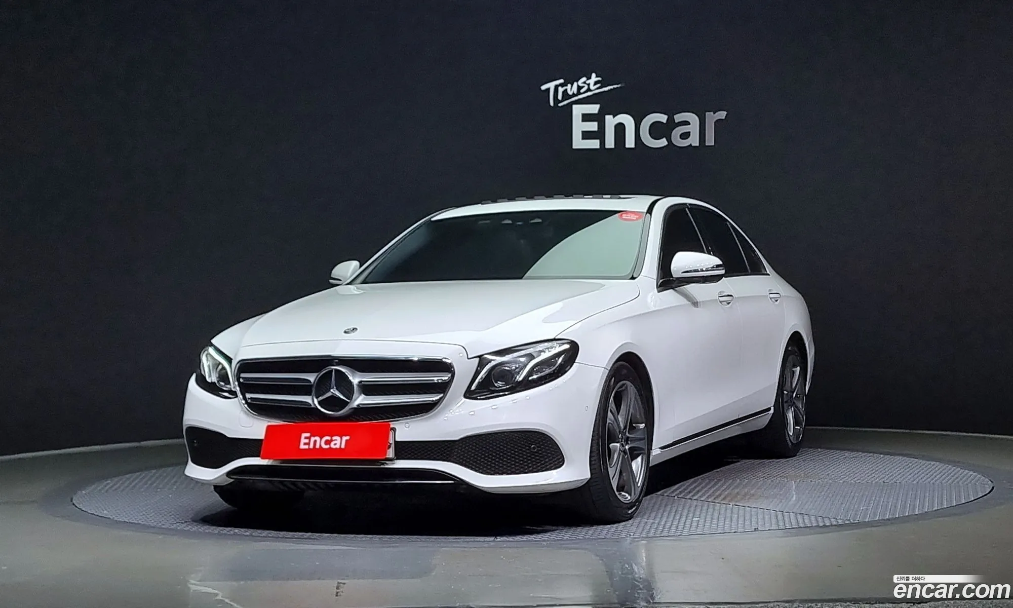 Mercedes-Benz E-Klasse V W213 S213 C238 E300 Avantgarde 2018 - фотография 16761102