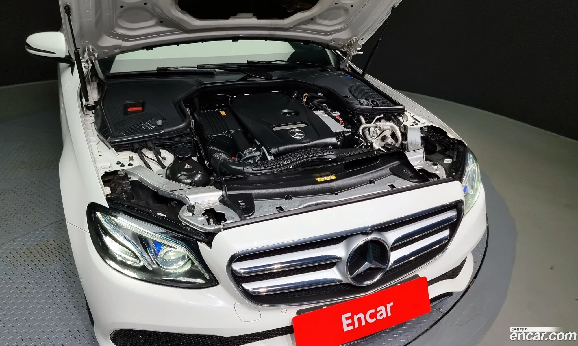 Mercedes-Benz E-Klasse V W213 S213 C238 E300 Avantgarde 2018 - фотография 16761107