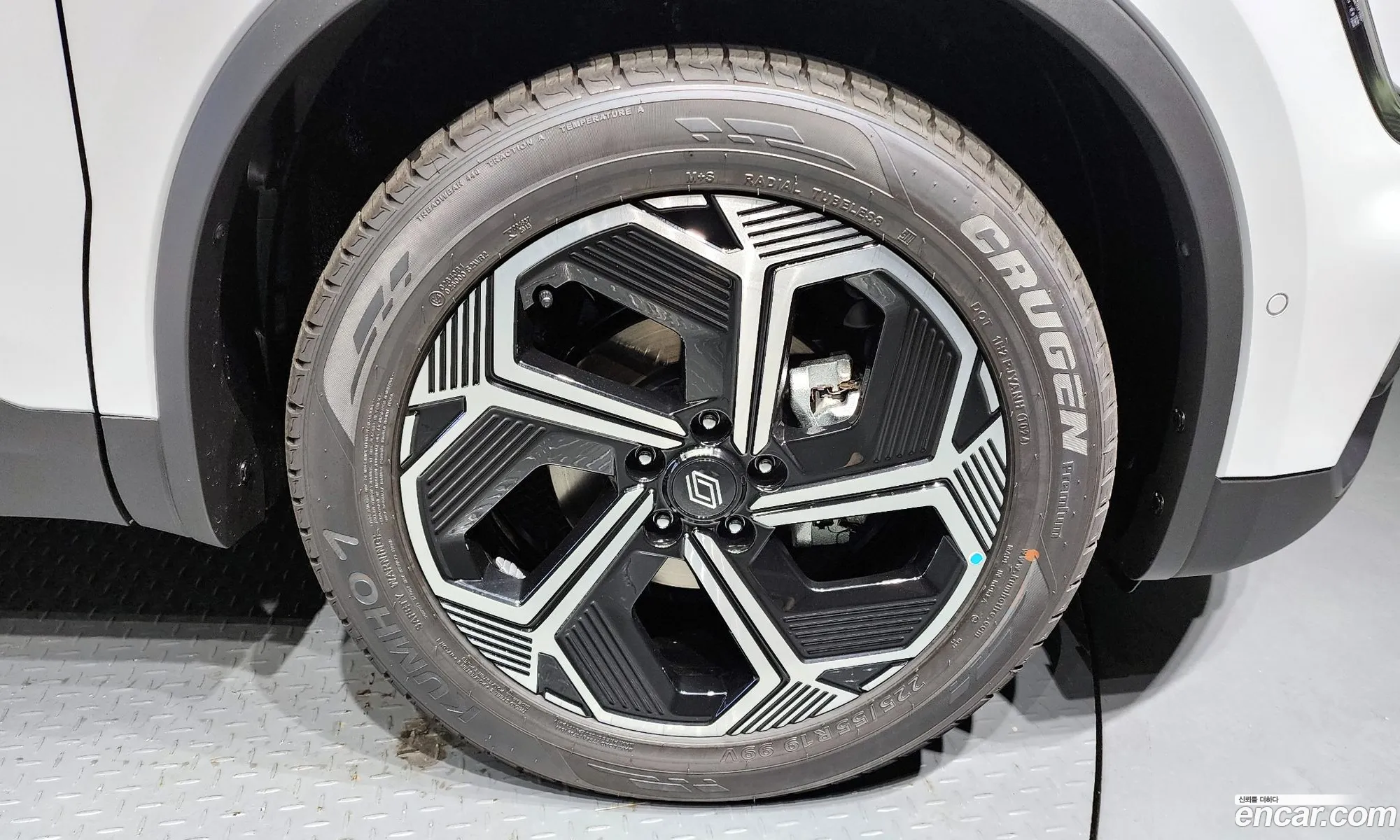 Renault Samsung Qm6 20 Lpe Re 2Wd 2025 - фотография 12405690