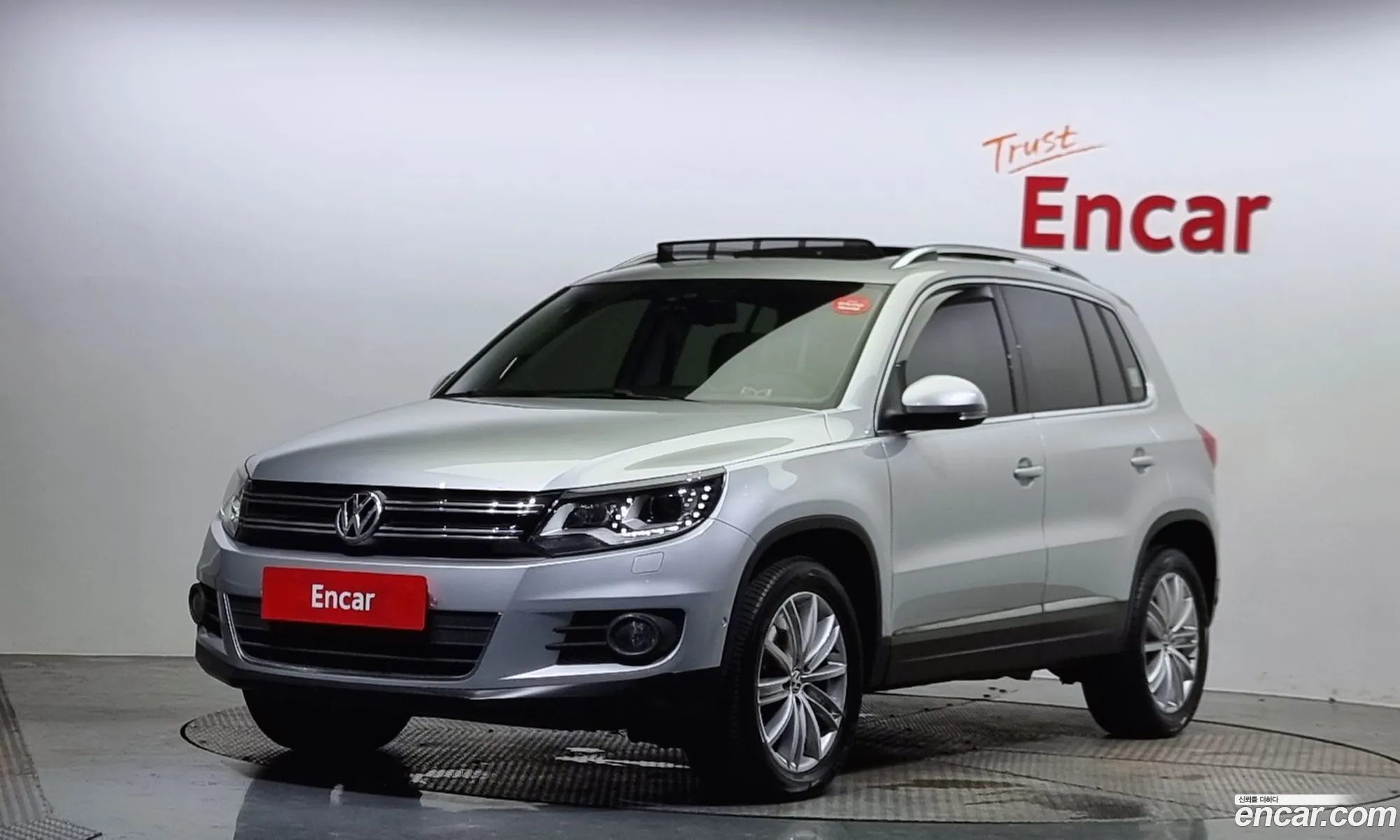 Volkswagen New Tiguan 20 Tdi Premium 5N - фотография 8551285