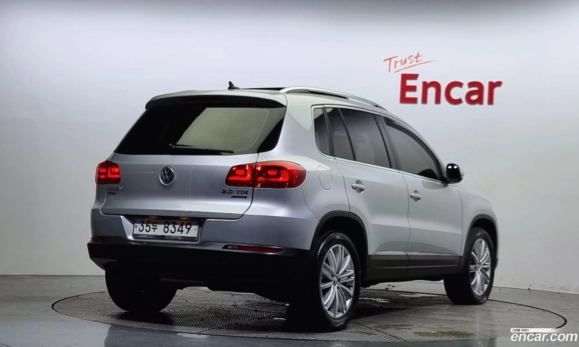 Volkswagen New Tiguan 20 Tdi Premium 5N - фотография 8551286
