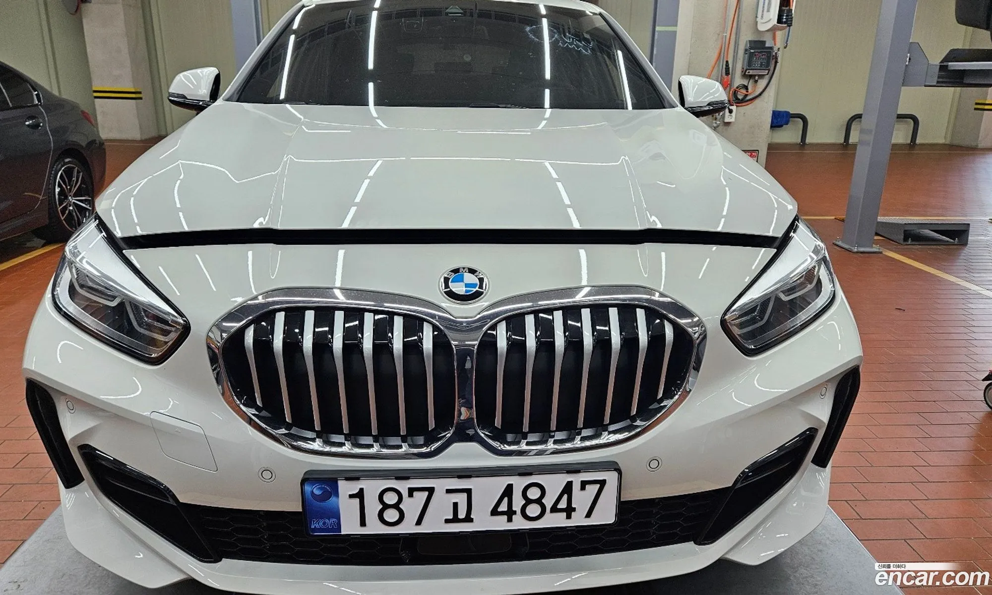 BMW 1 Series F40 120I M Sports - фотография 17859529