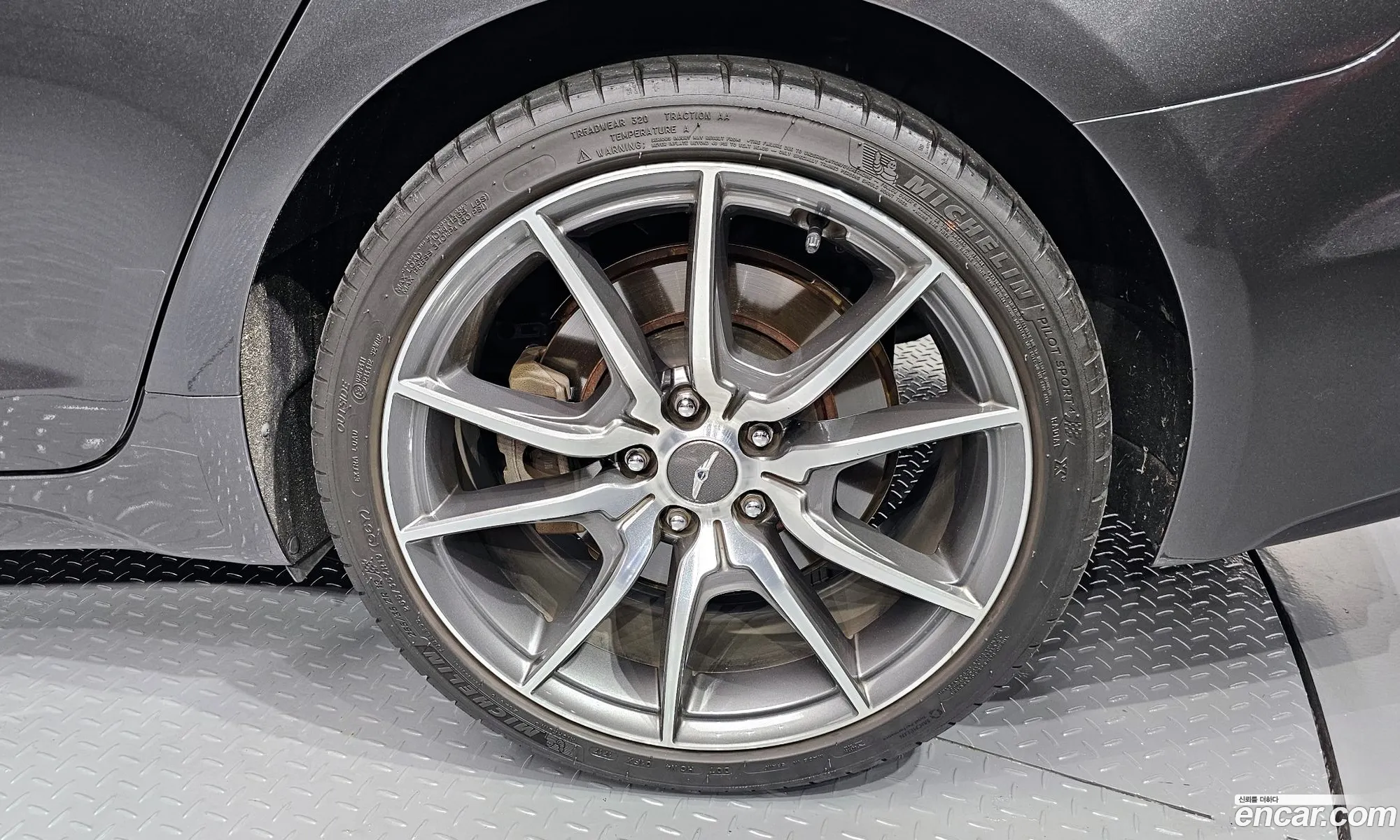 Genesis G70 I 33T Sports 2018 - фотография 1772529