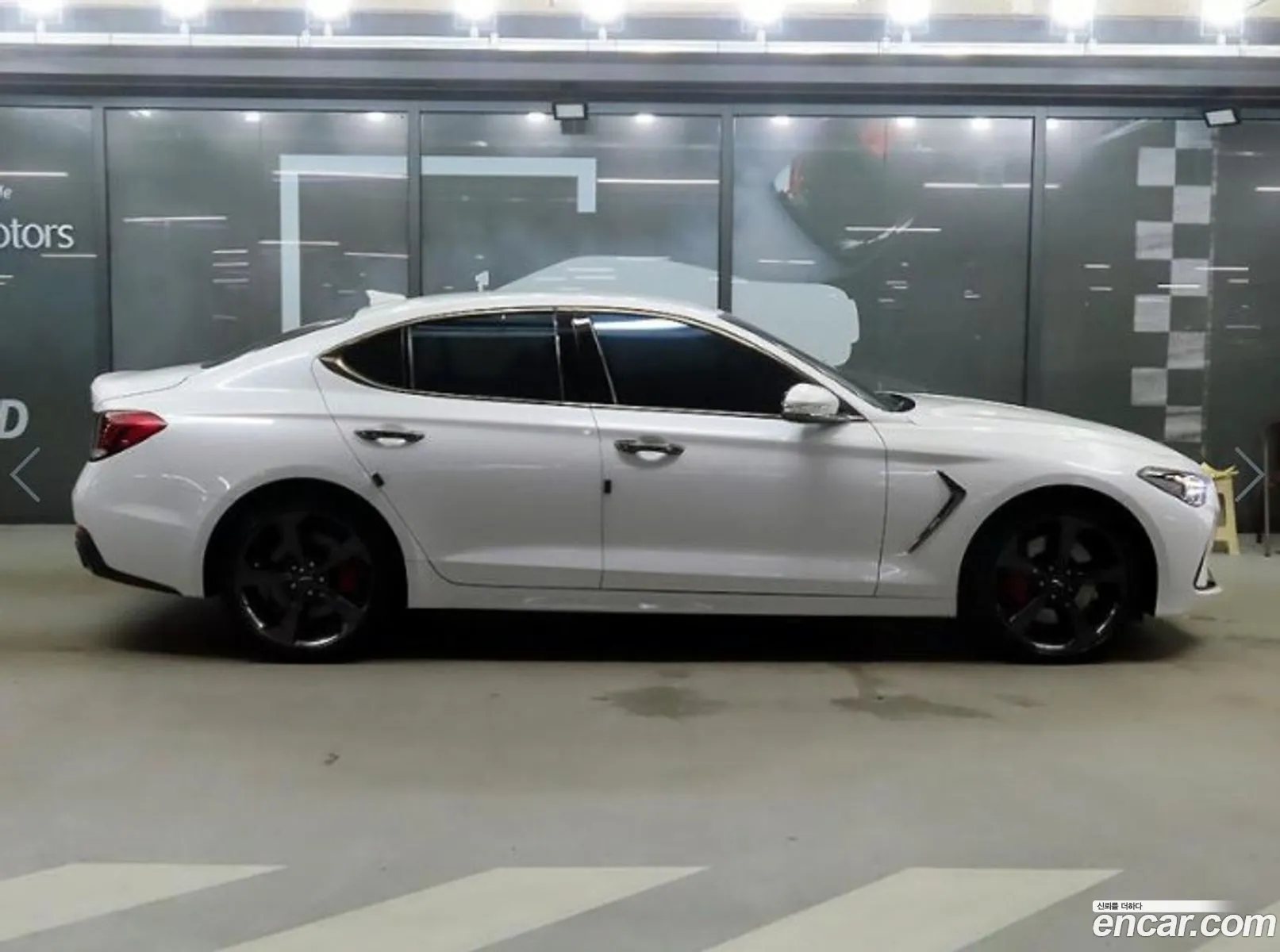 Genesis G70 I 33T Sports 2020 - фотография 1791950