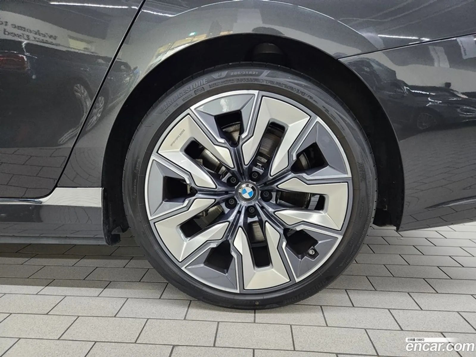 BMW I7 G70 xDrive 60 Design Pure Excellence - фотография 4871661
