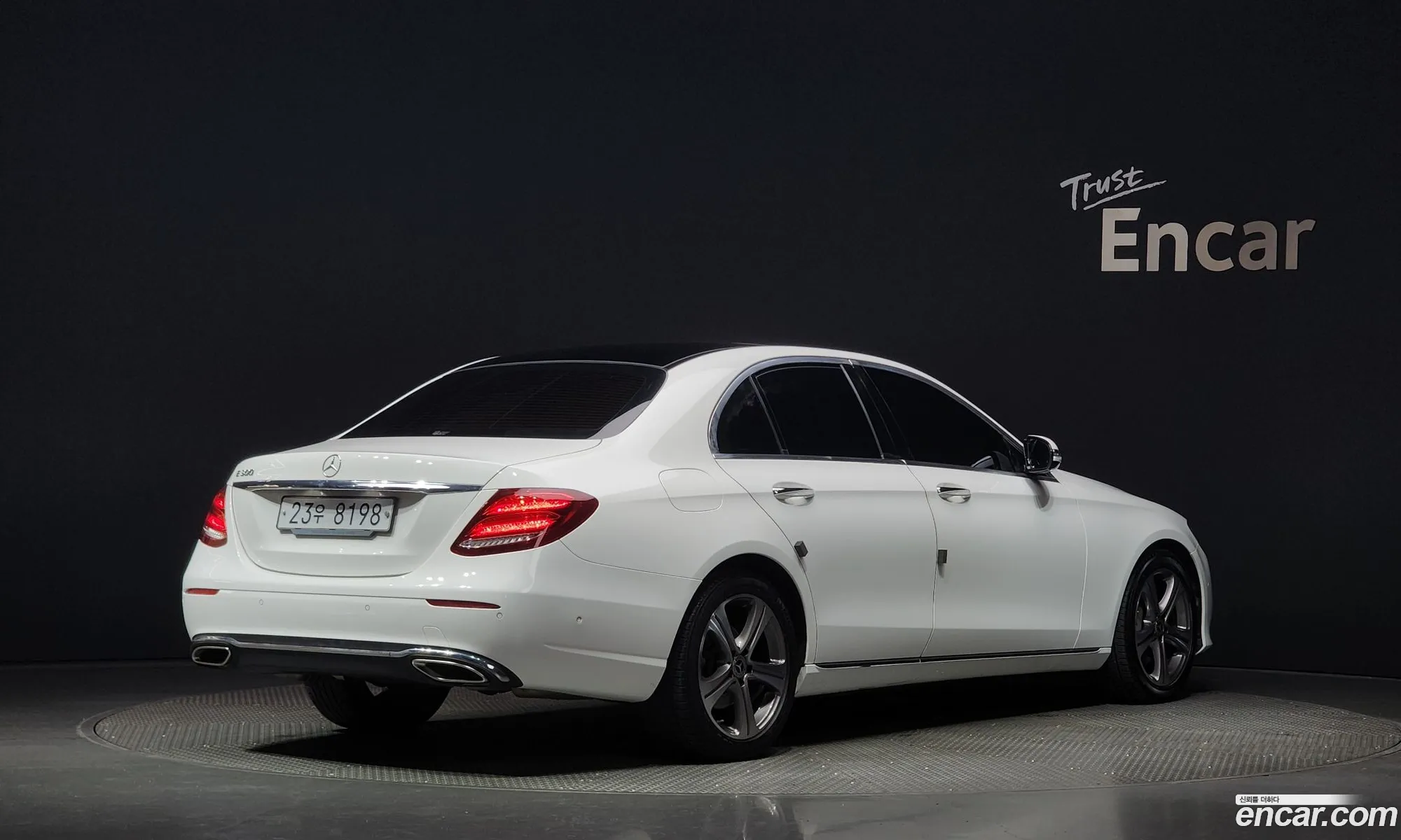 Mercedes-Benz E-Klasse V W213 S213 C238 E300 Avantgarde 2019 - фотография 16873619