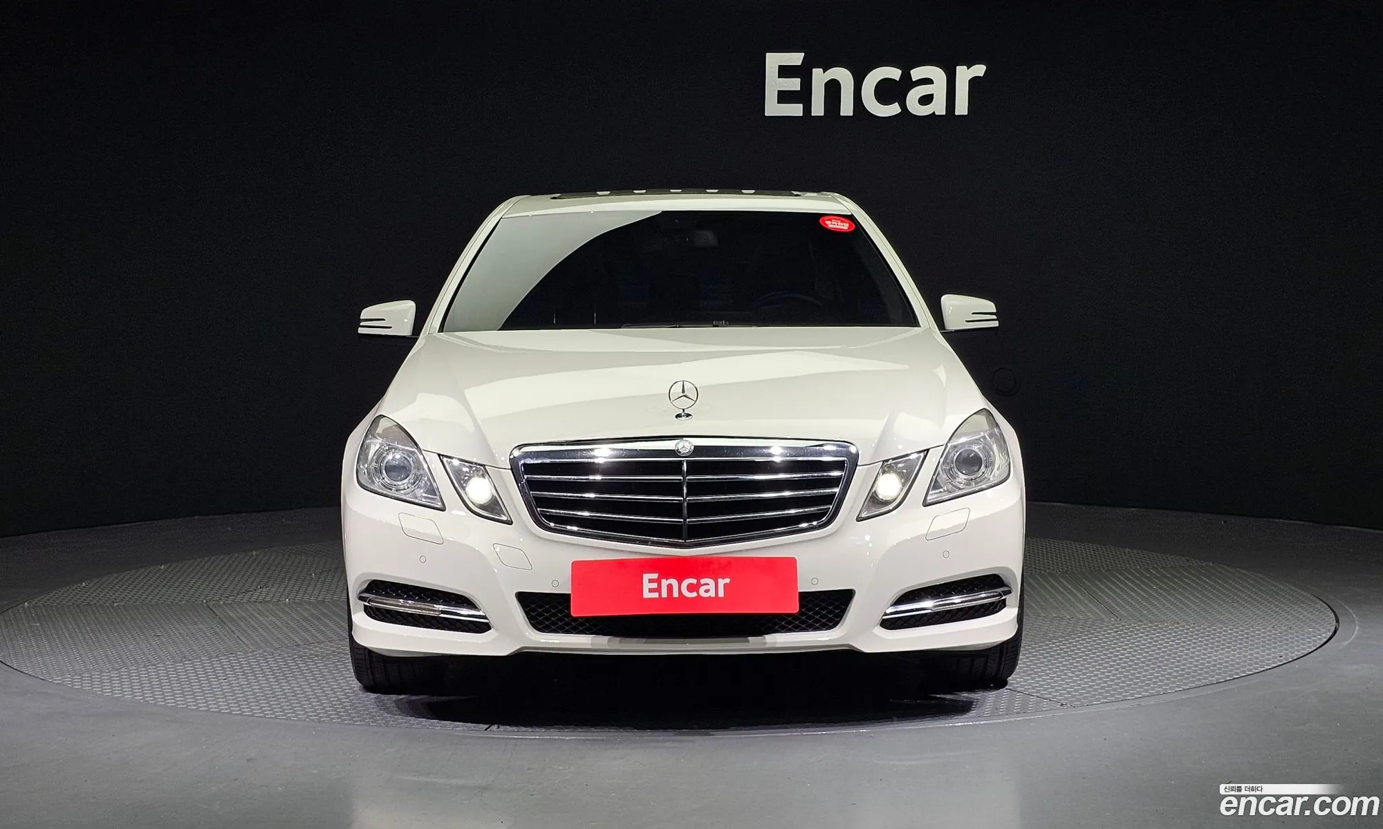 Mercedes E-Class W212 E200 Cgi Avant Garde - фотография 19043501