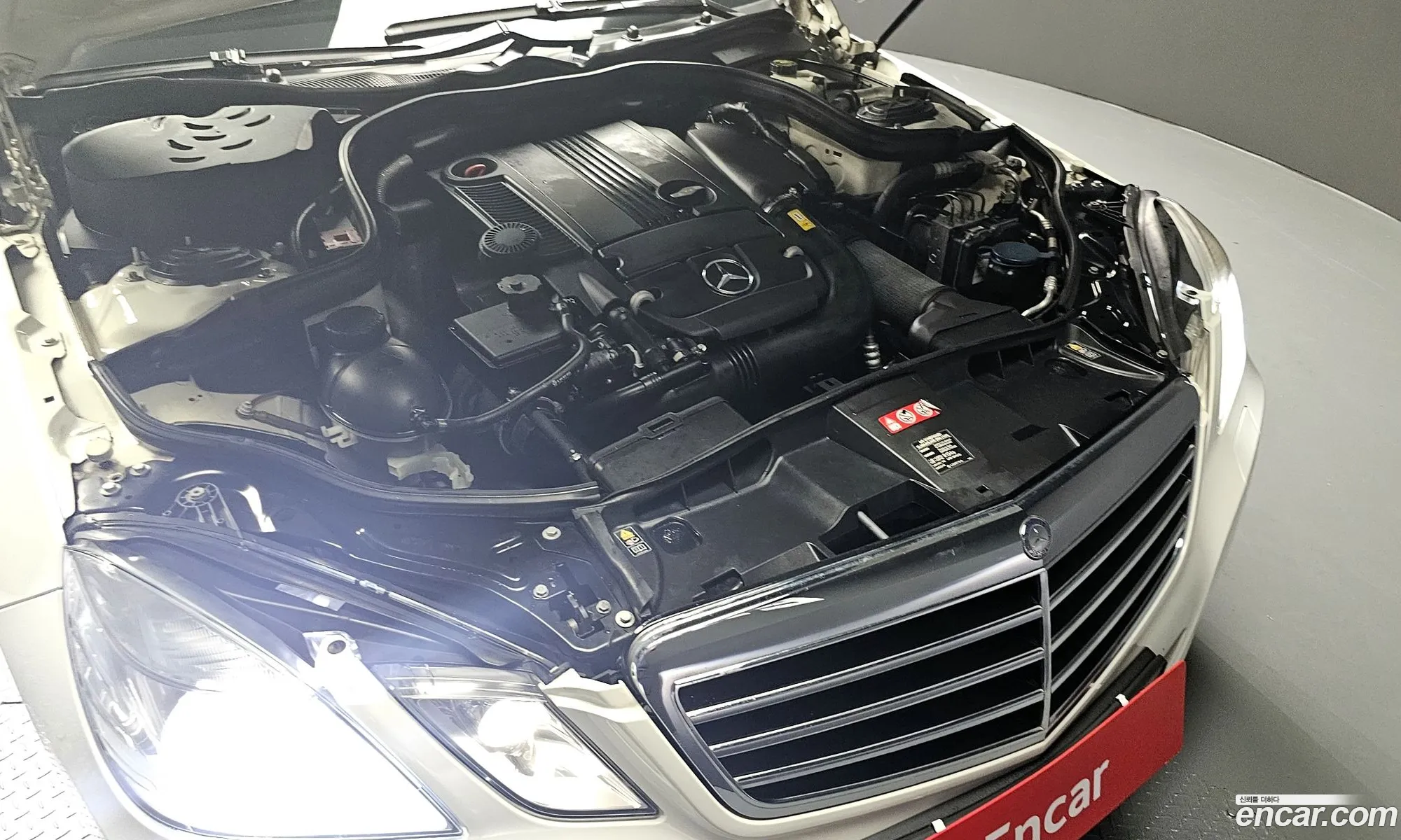 Mercedes E-Class W212 E200 Cgi Avant Garde - фотография 19043504