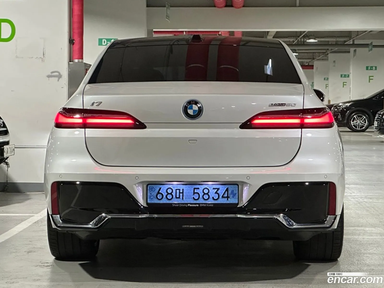 BMW I7 G70 Edrive 50 M Sports - фотография 1028567