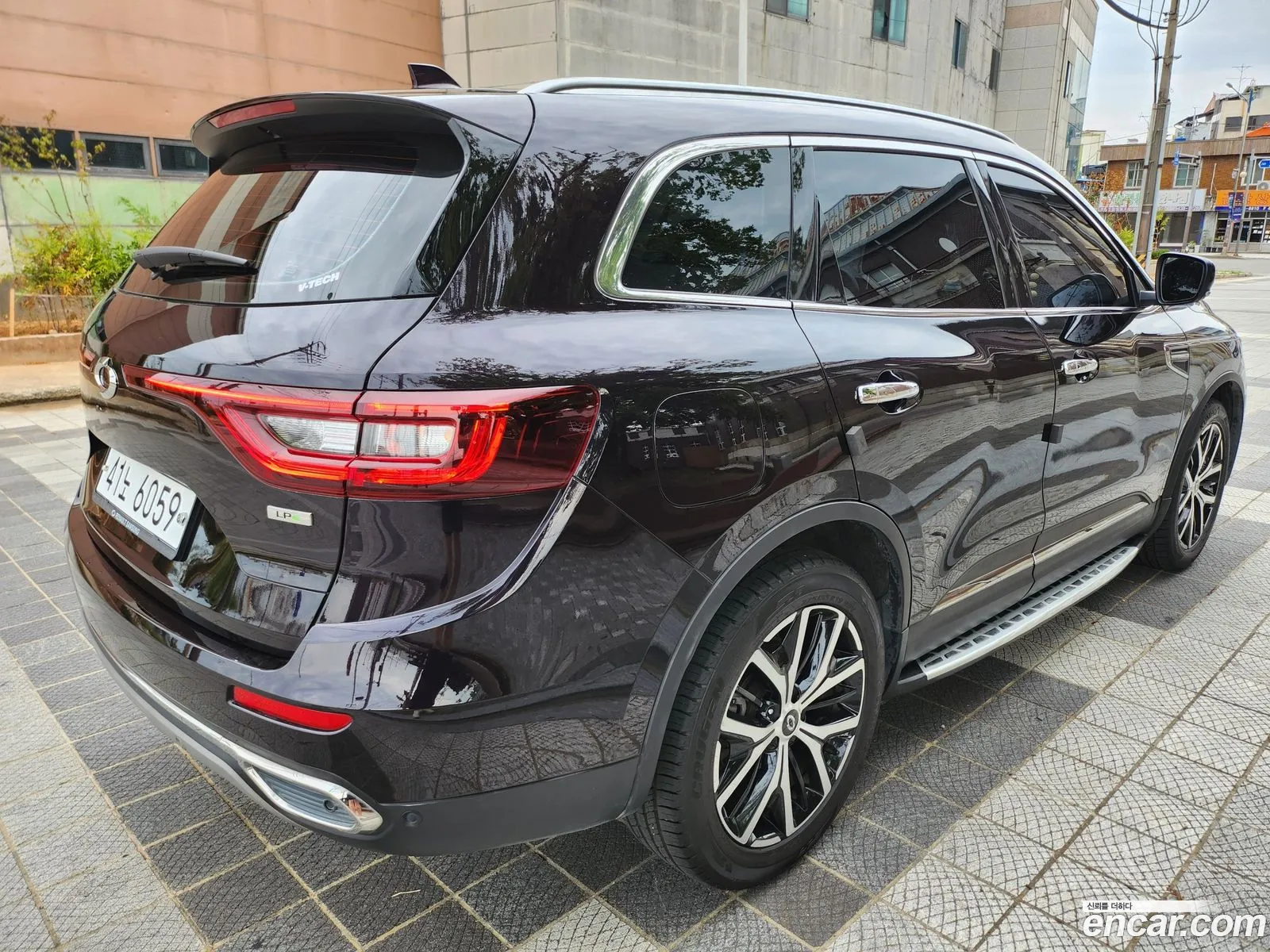 Renault Samsung Qm6 20 Lpe Re Signature 2Wd 2020 - фотография 12414361