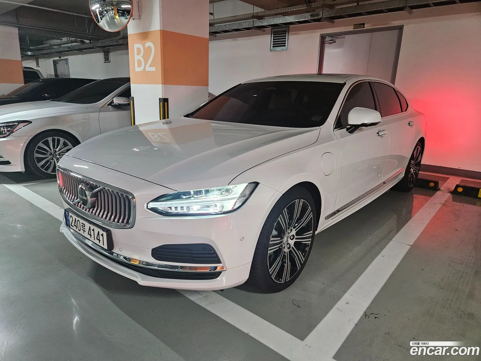 Volvo S90 T8 Awd Ultimate Bright 2023 - фотография 4910814