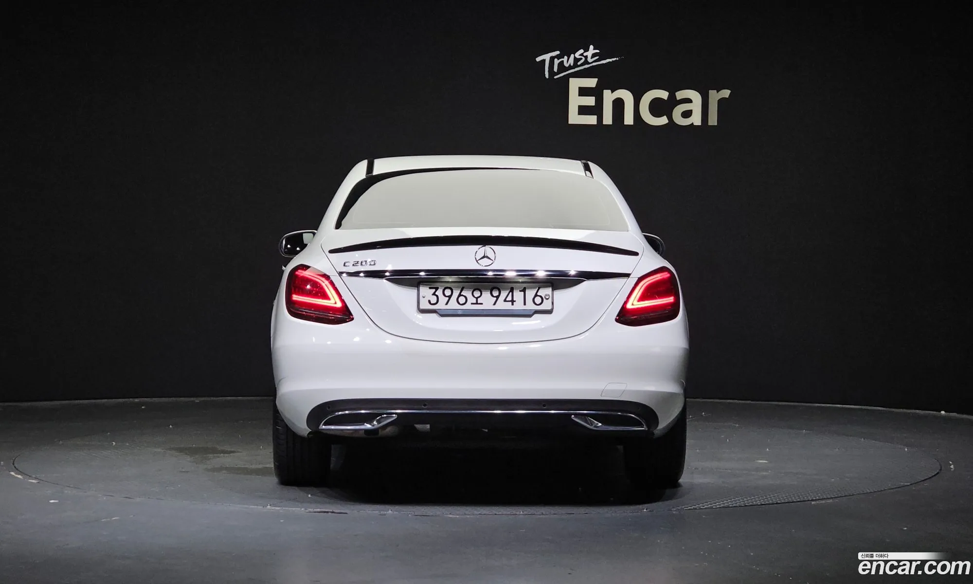 Benz C-Class W205 C200 - фотография 19043478