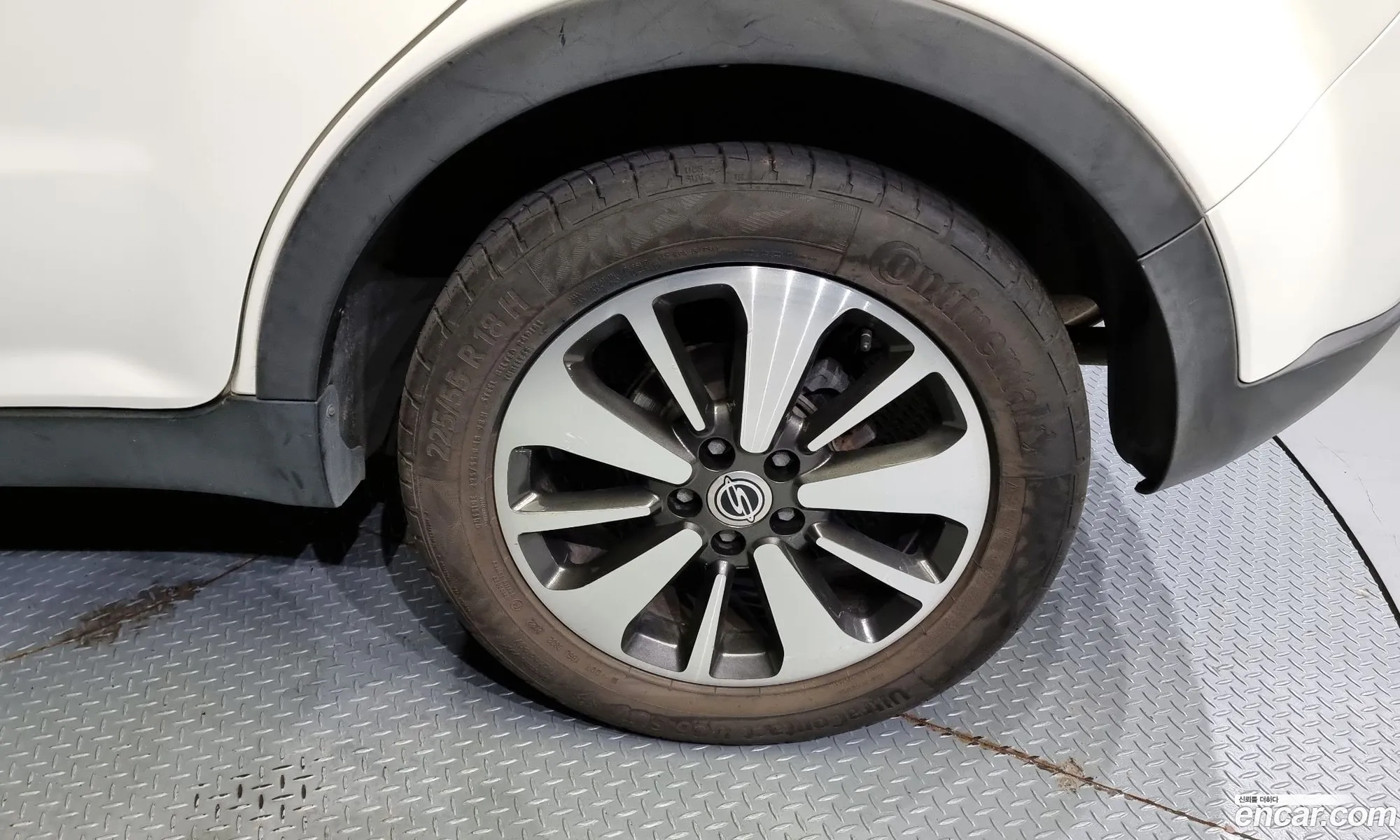 Kg Mobility Ssangyong New Korando C 20 Cvt 2Wd High-End Model - фотография 8094852
