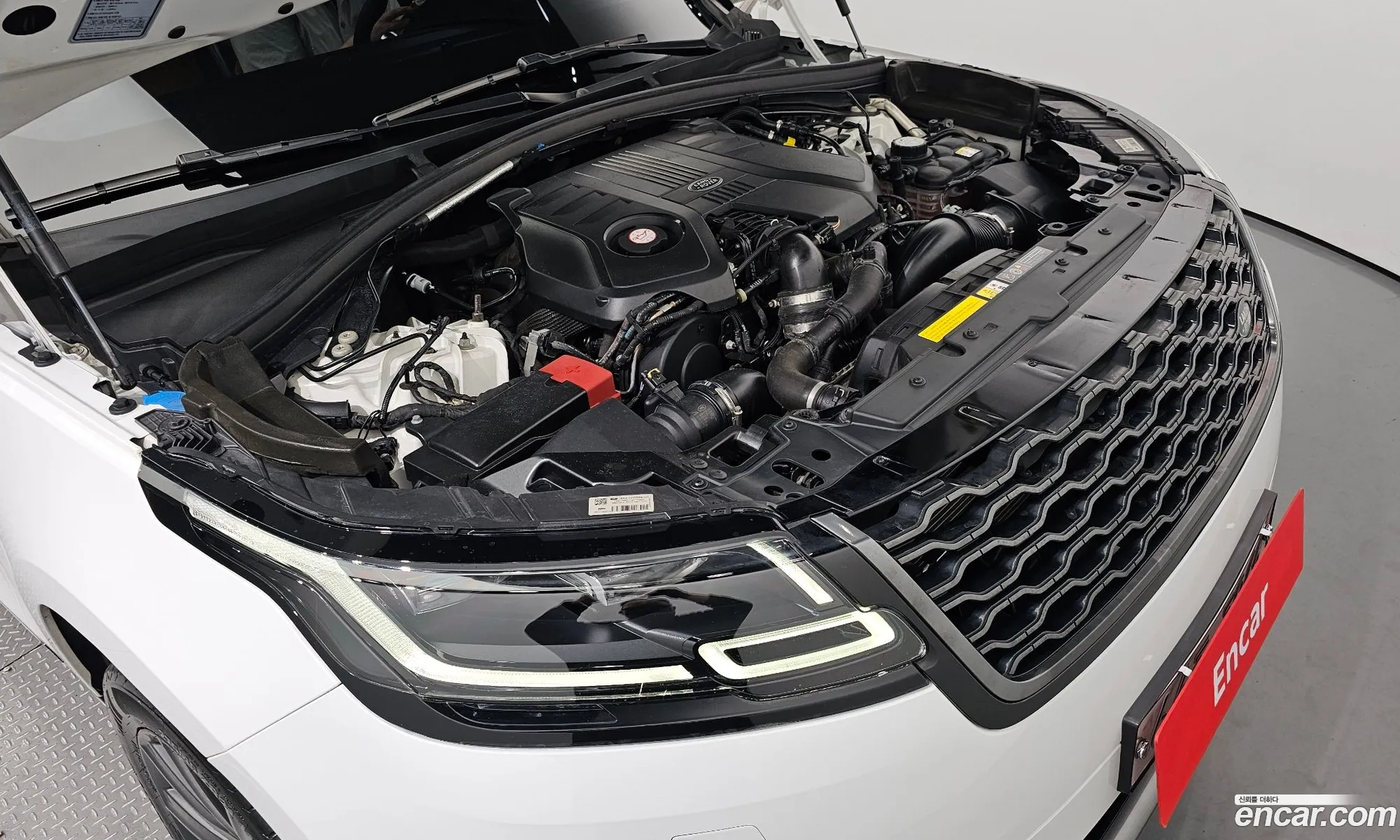 Land Rover Range Rover Velar 30 D300 R-Dynamic Hse - фотография 7324401