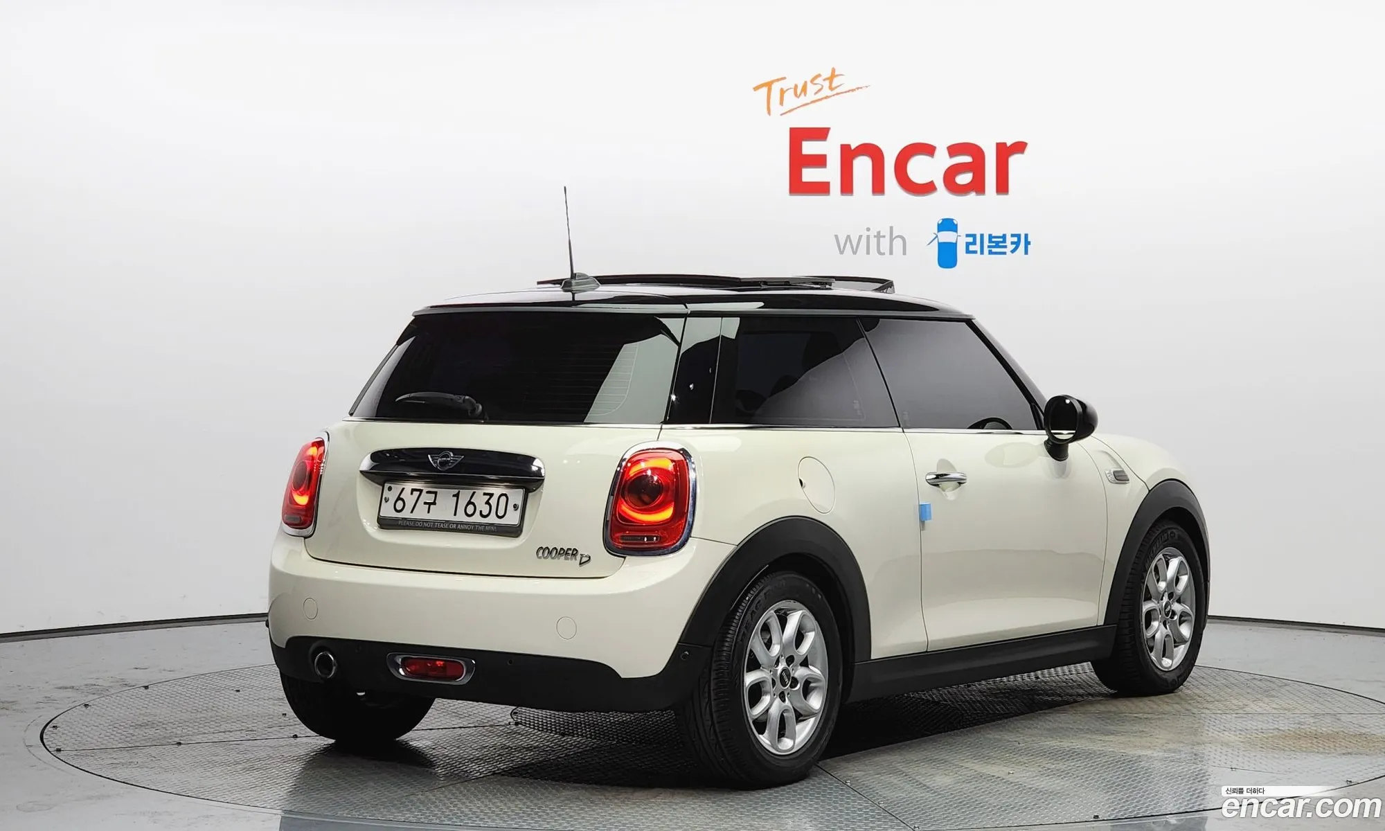 Mini Cooper D High 3Rd Generation - фотография 928639