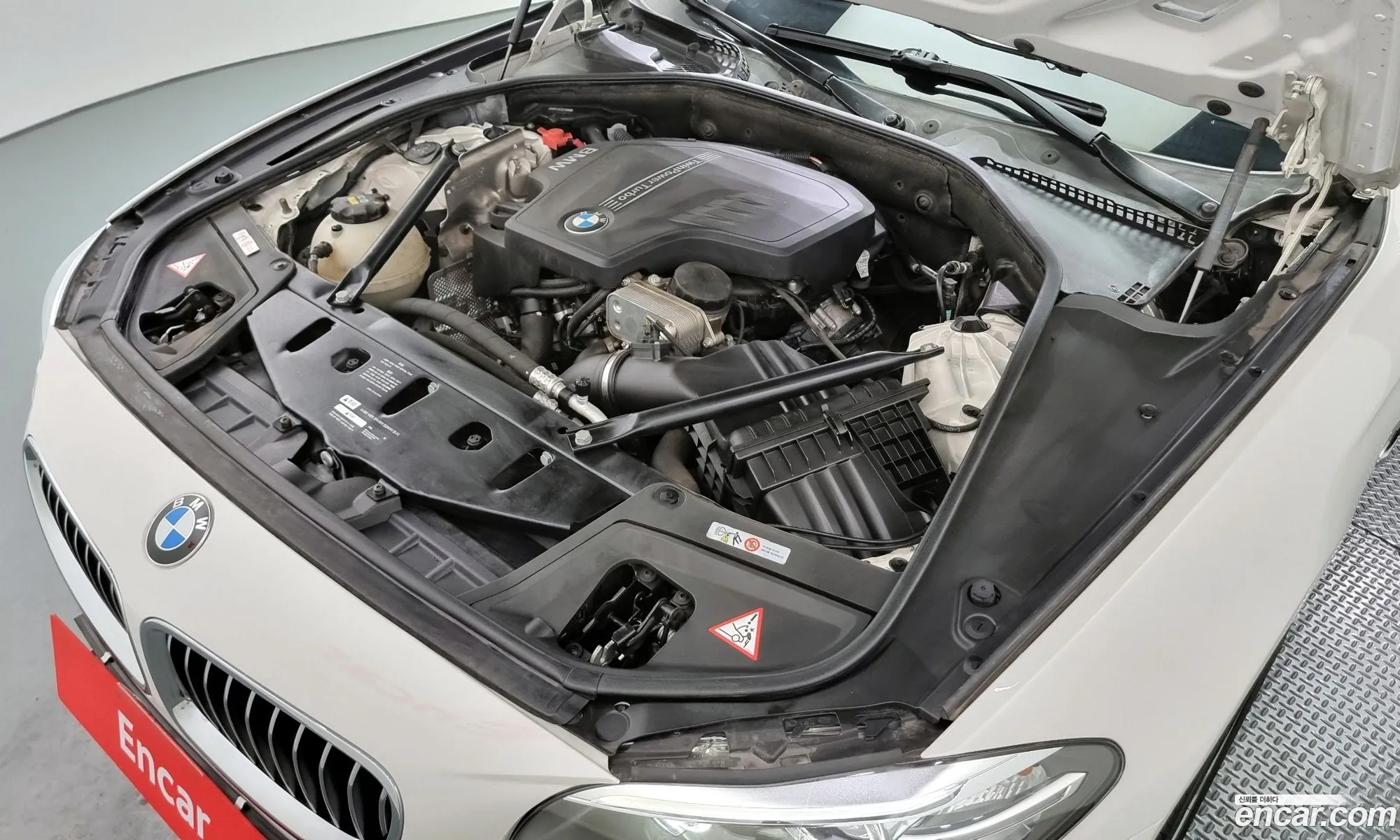 BMW 5 Series F10 528I - фотография 18564327