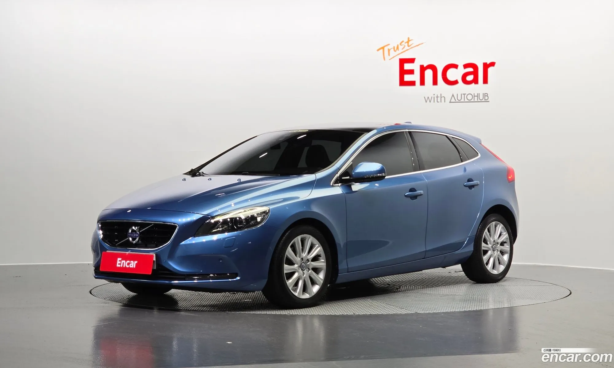 Volvo V40 Ii D2 2015 - фотография 4910789