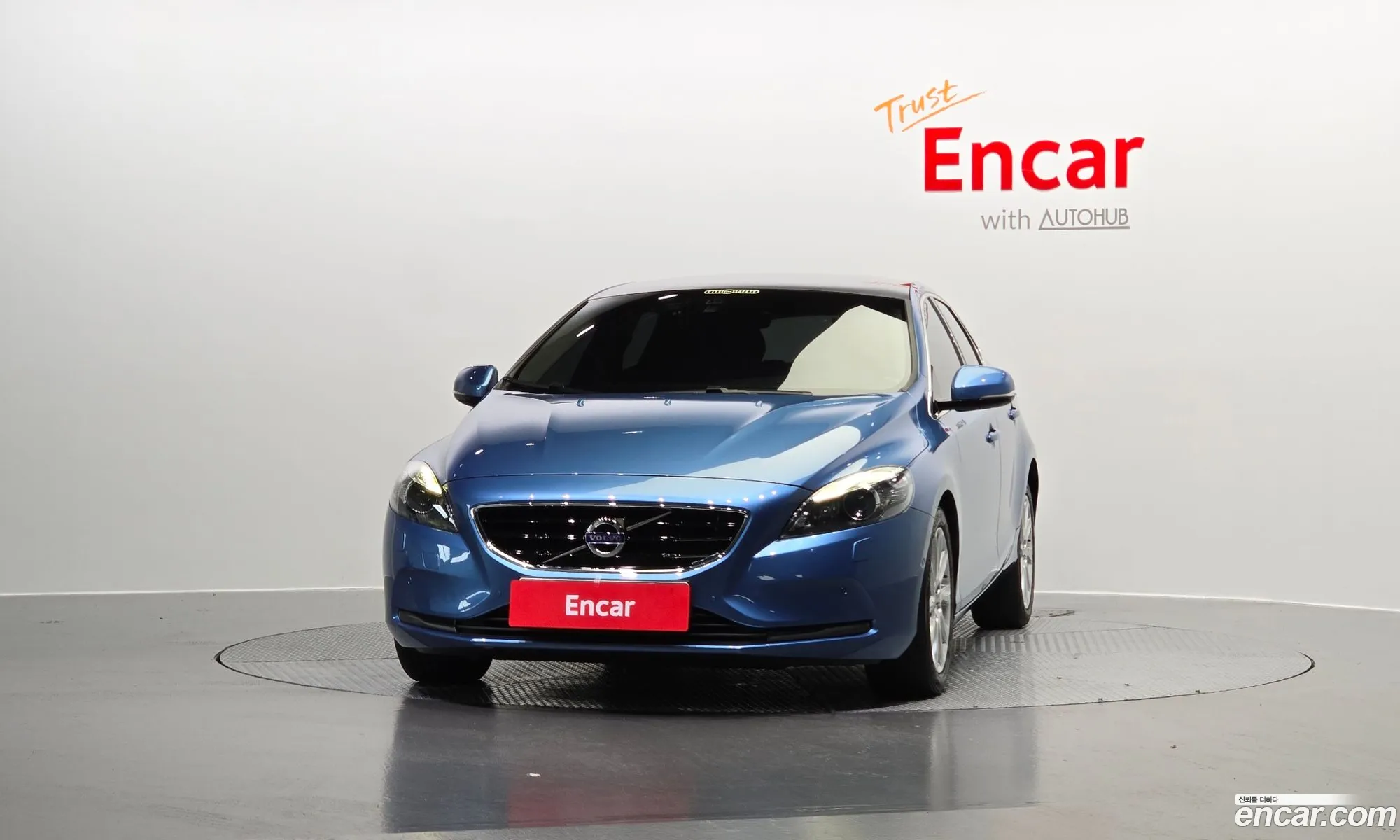 Volvo V40 Ii D2 2015 - фотография 4910791