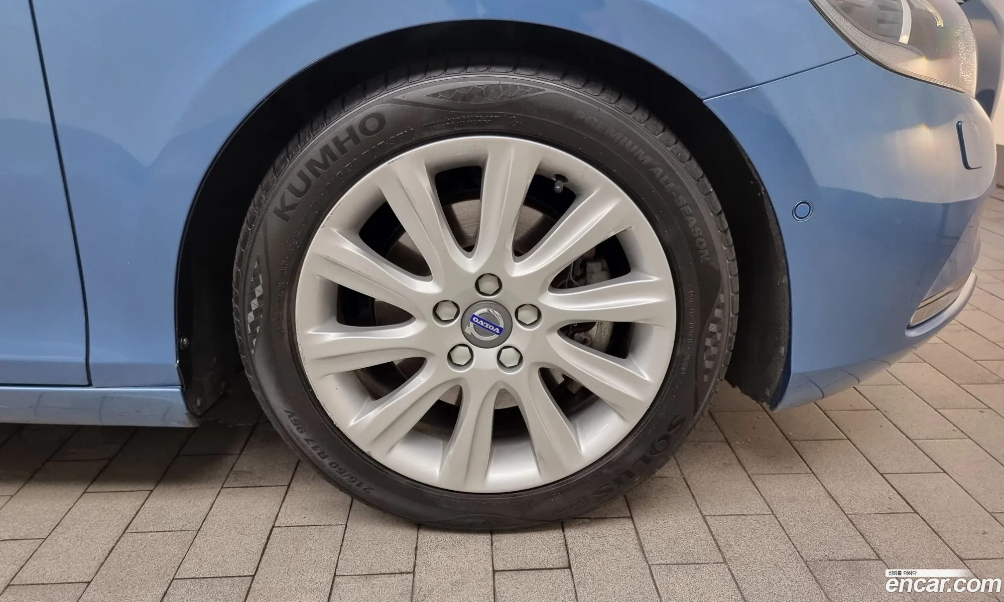 Volvo V40 Ii D2 2015 - фотография 4910793