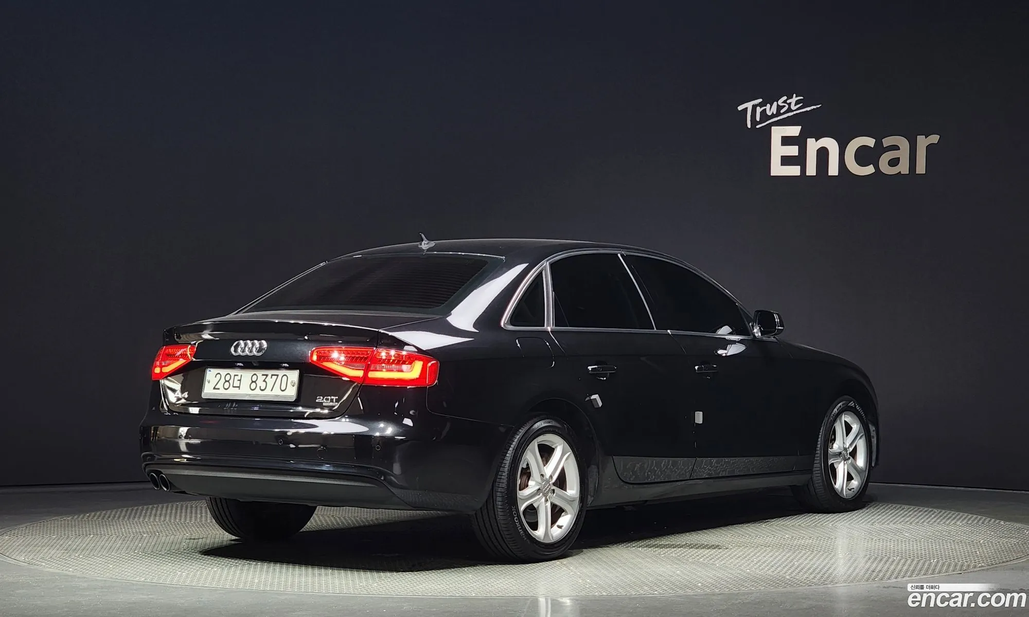 Audi New A4 20 Tfsi Quattro B8 - фотография 172375