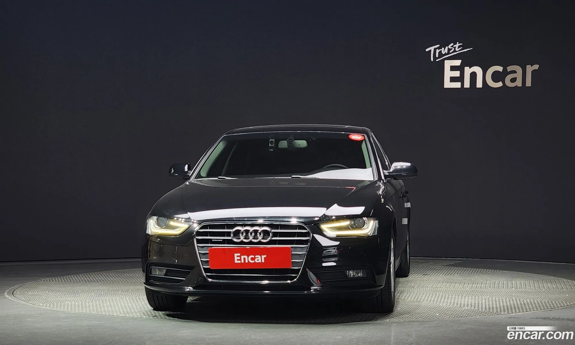 Audi New A4 20 Tfsi Quattro B8 - фотография 172376