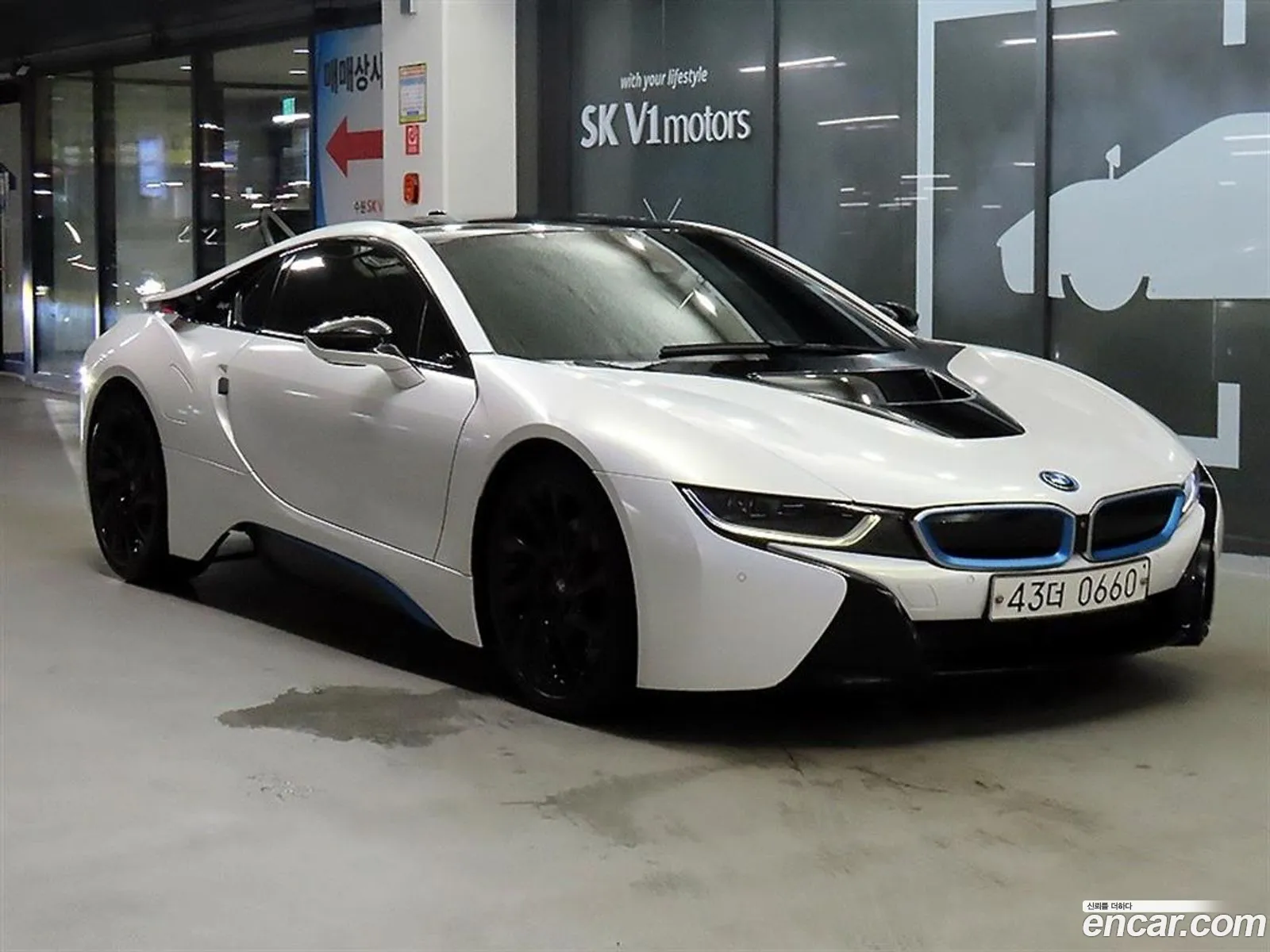 BMW I8 Coupe 2015 - фотография 1034166