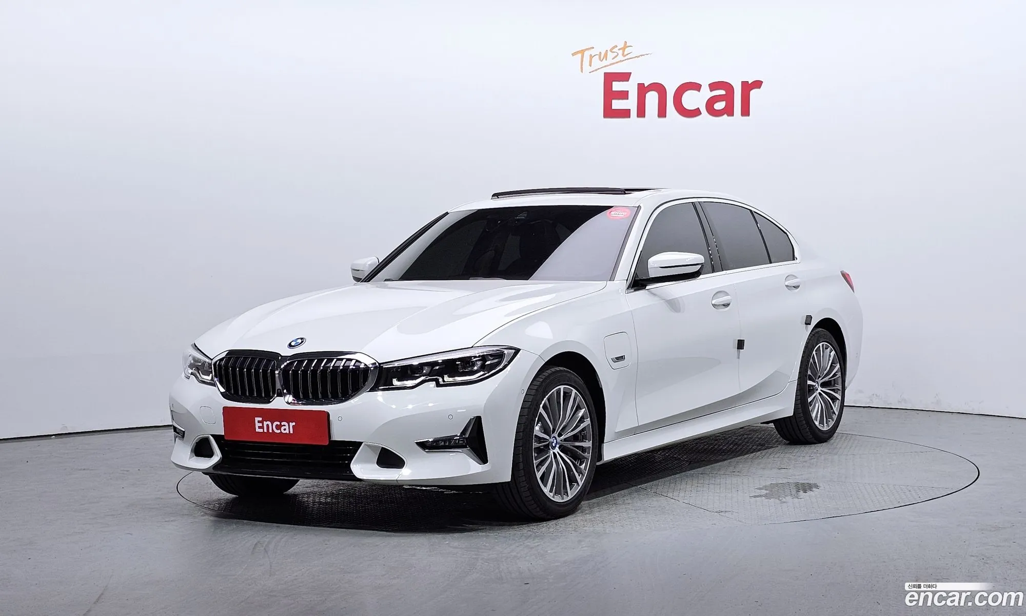 BMW 3 Series G20 330E Luxury - фотография 12039893