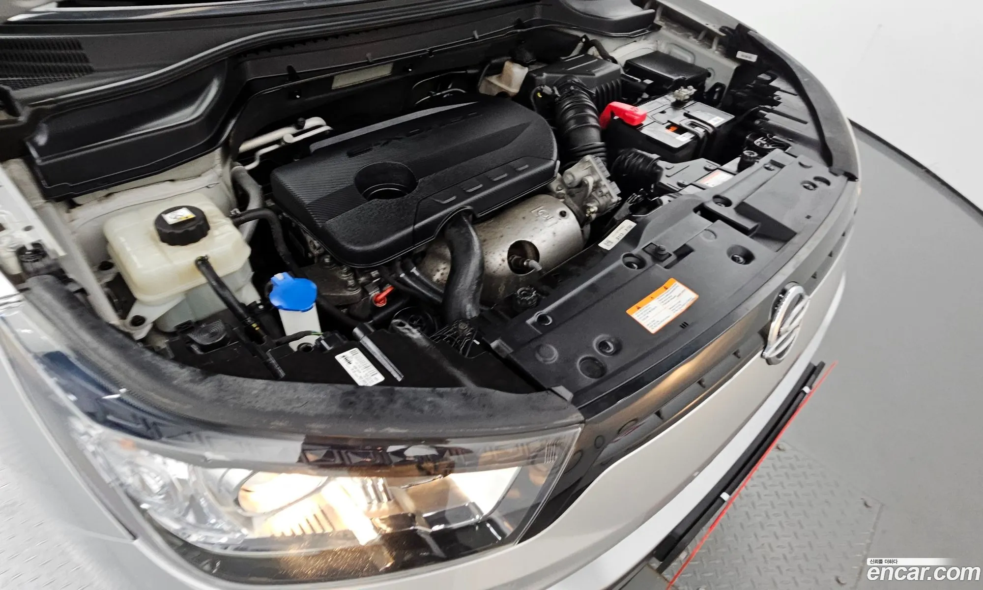 Kg Mobility Ssangyong Tivoli Air Diesel Ix 2Wd - фотография 6798278