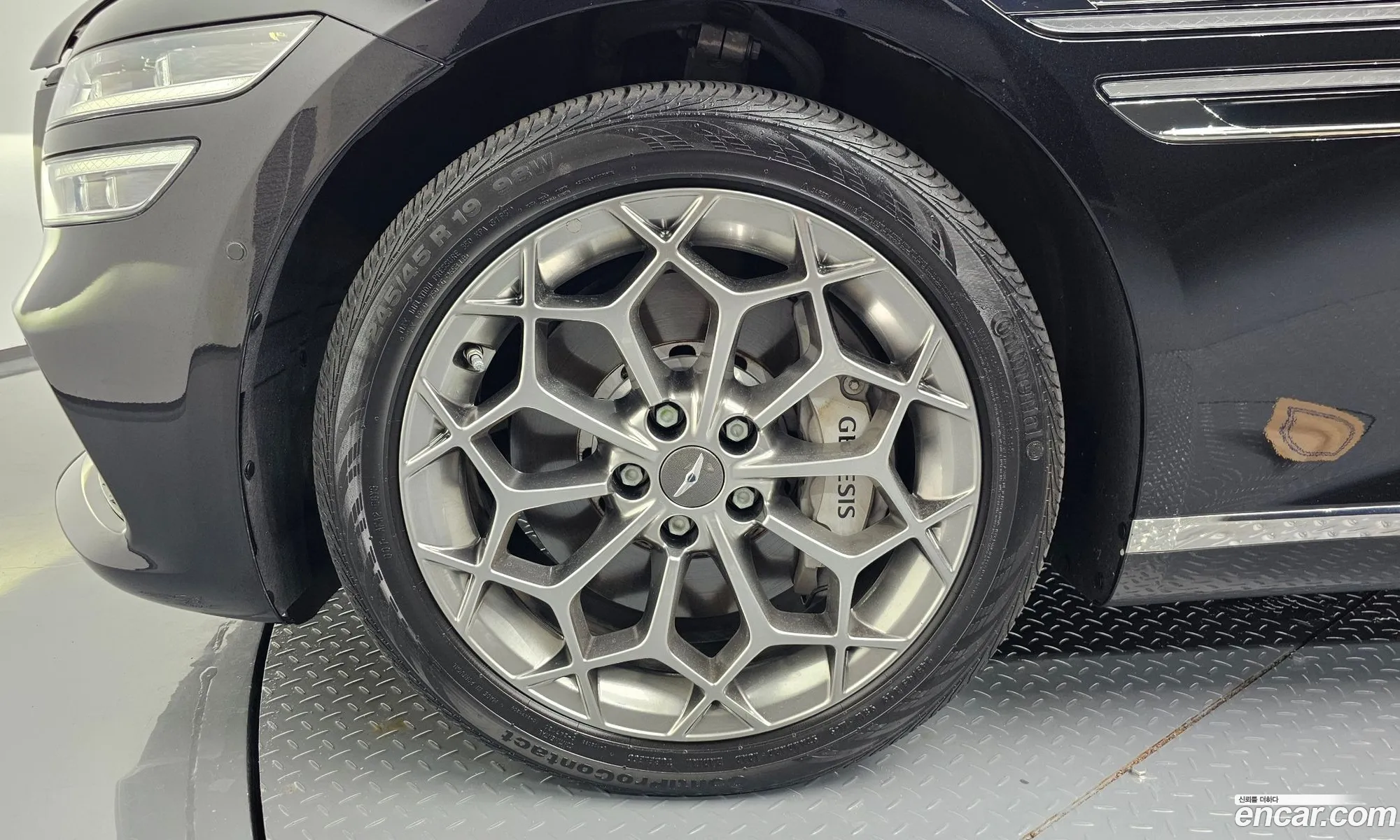 Genesis G80 Rg3 Gasoline 35 Turbo Awd - фотография 1825719