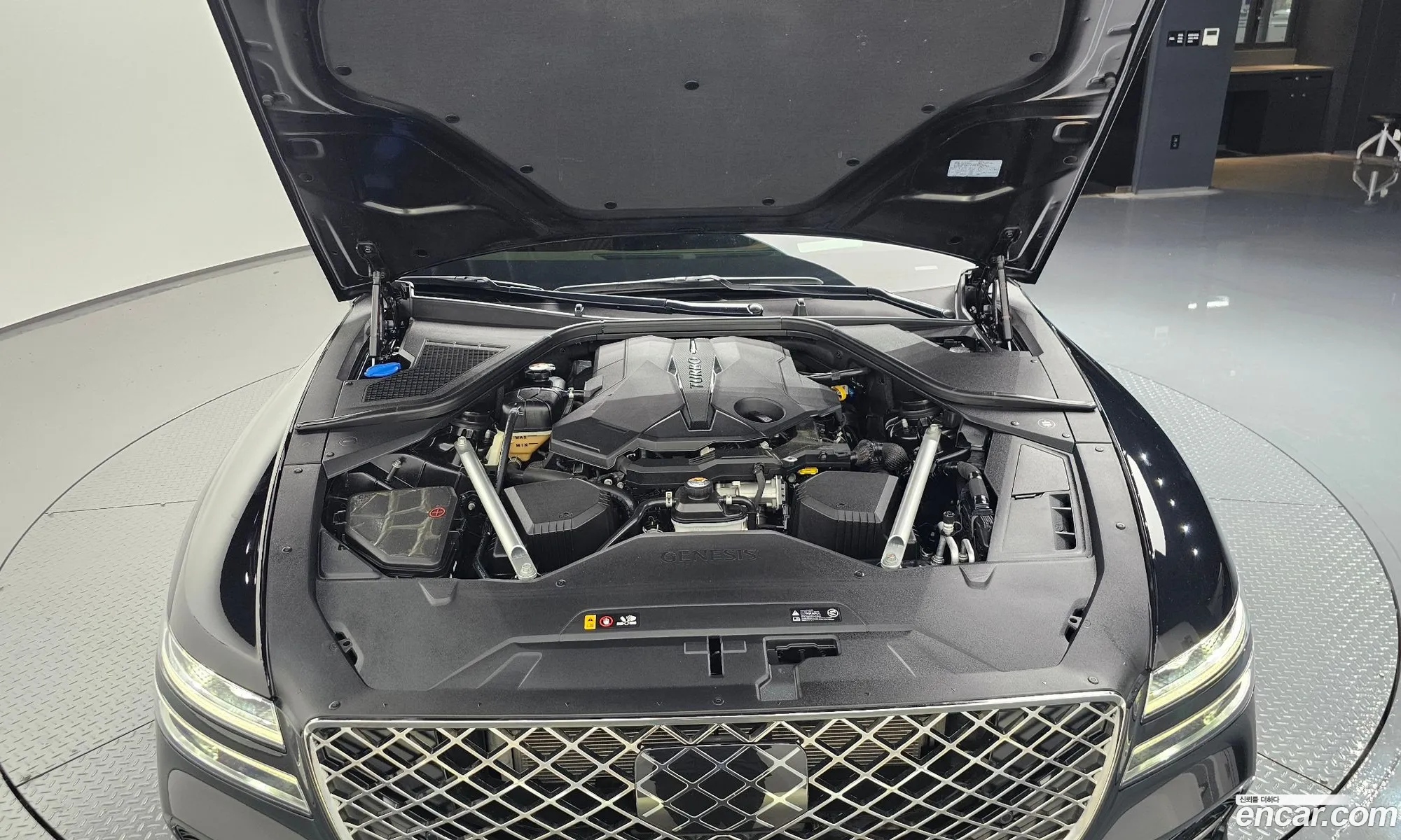 Genesis G80 Rg3 Gasoline 35 Turbo Awd - фотография 1825720