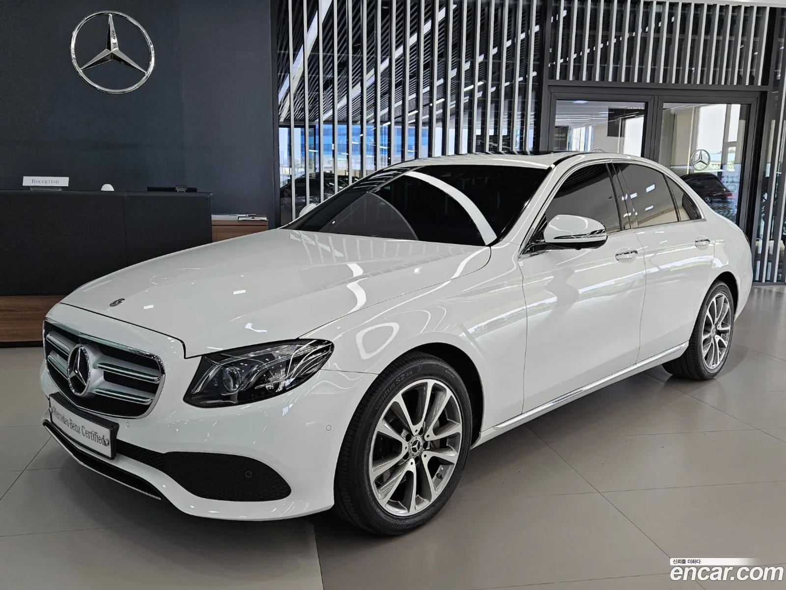 Mercedes-Benz E-Klasse V W213 S213 C238 E300 4Matic Avant Garde 2019 - фотография 16902032