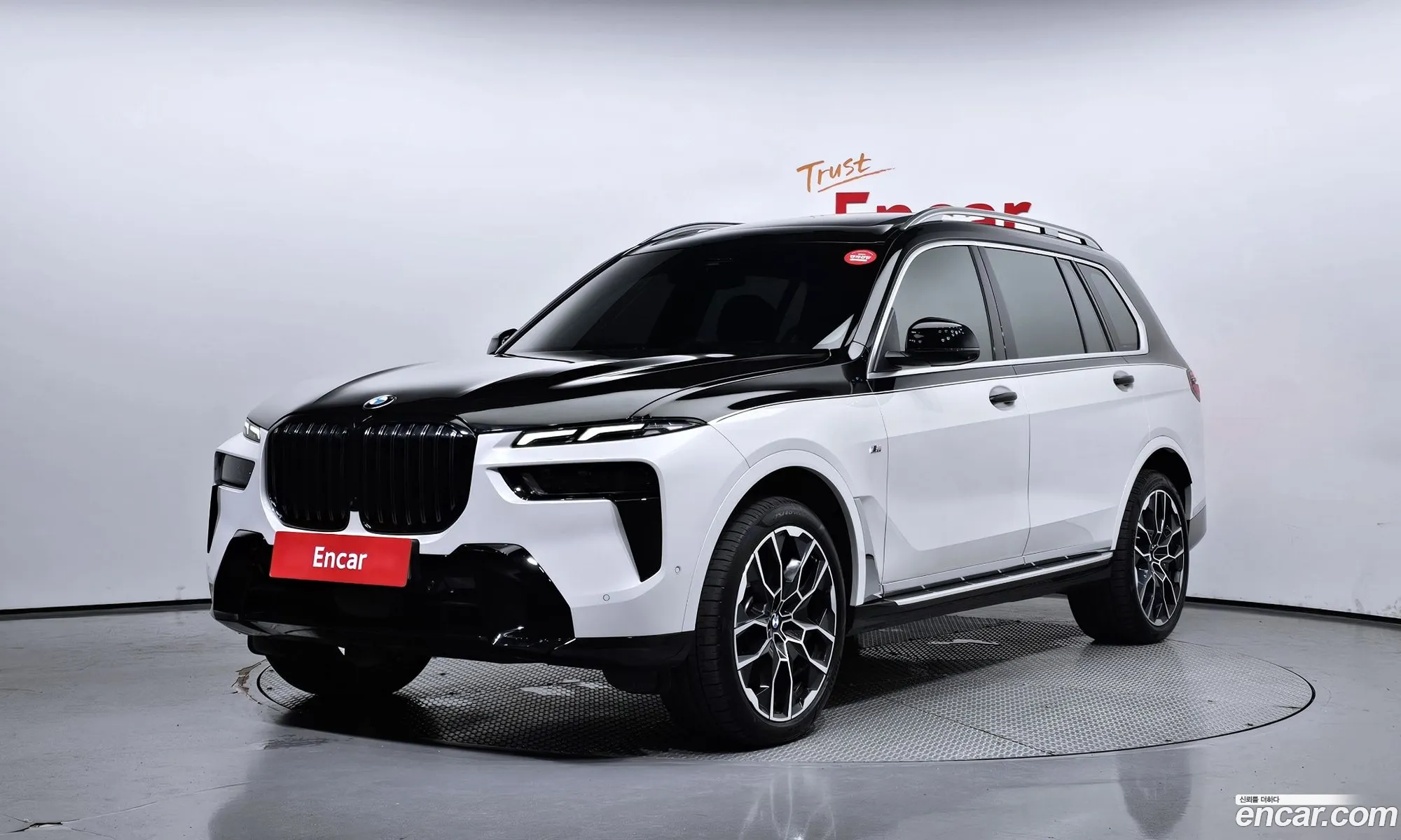 BMW X7 G07 ​​xDrive 40I M Sports 6-Seater - фотография 3687342