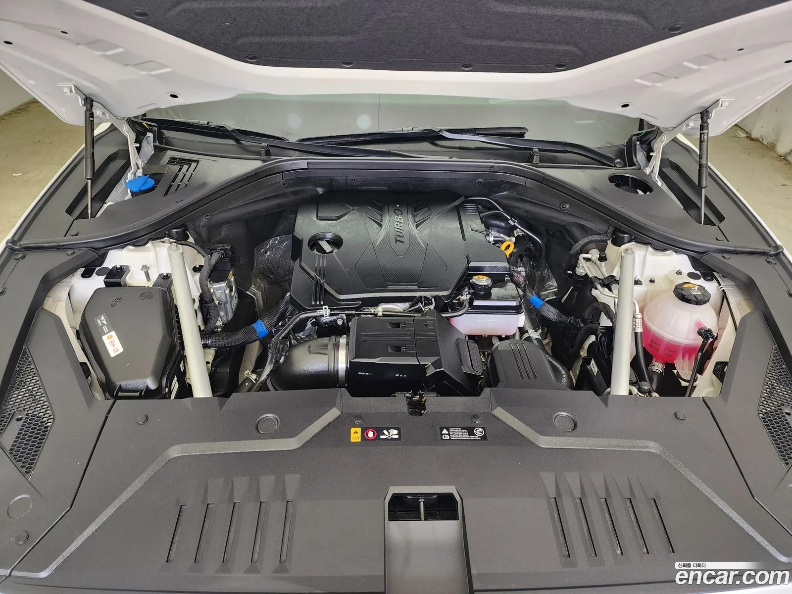 Genesis Gv70 25T Gasoline Awd 2023 - фотография 1797507