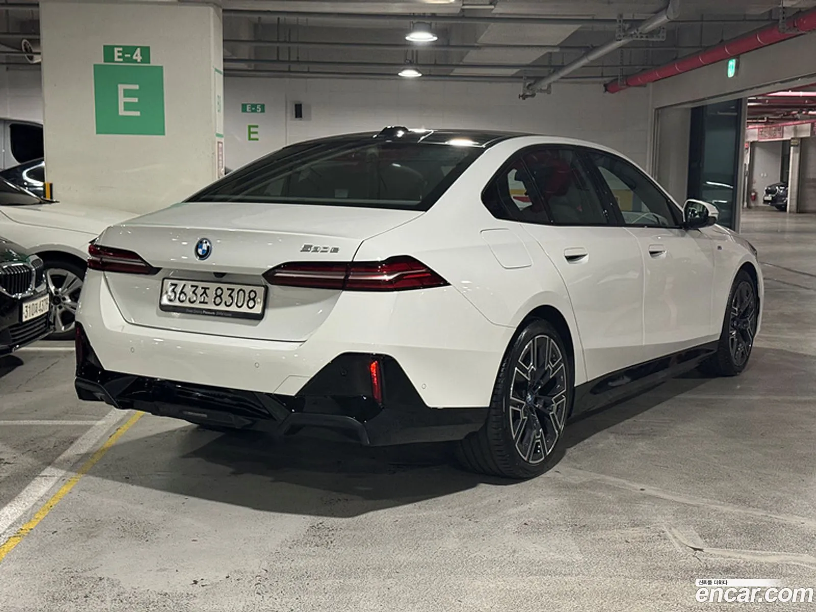 BMW 5 Series G60 530E M Sports - фотография 6631283