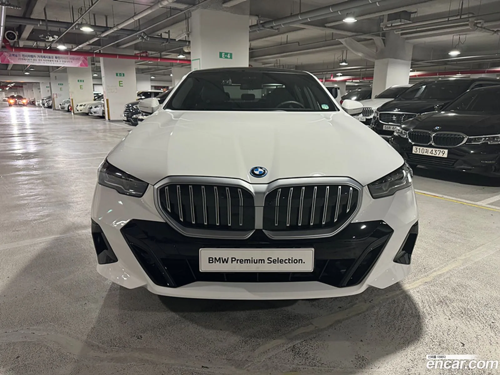 BMW 5 Series G60 530E M Sports - фотография 6631284