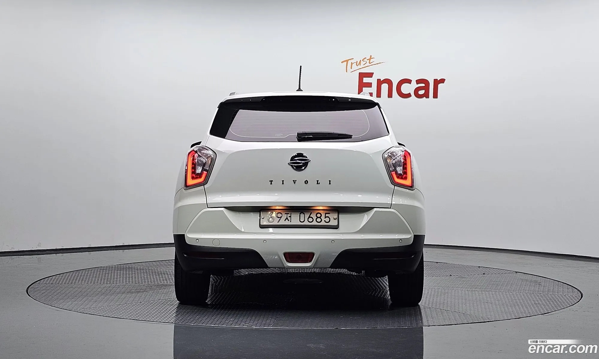 Kg Mobility Ssangyong Tivoli Lx 2Wd - фотография 7497032