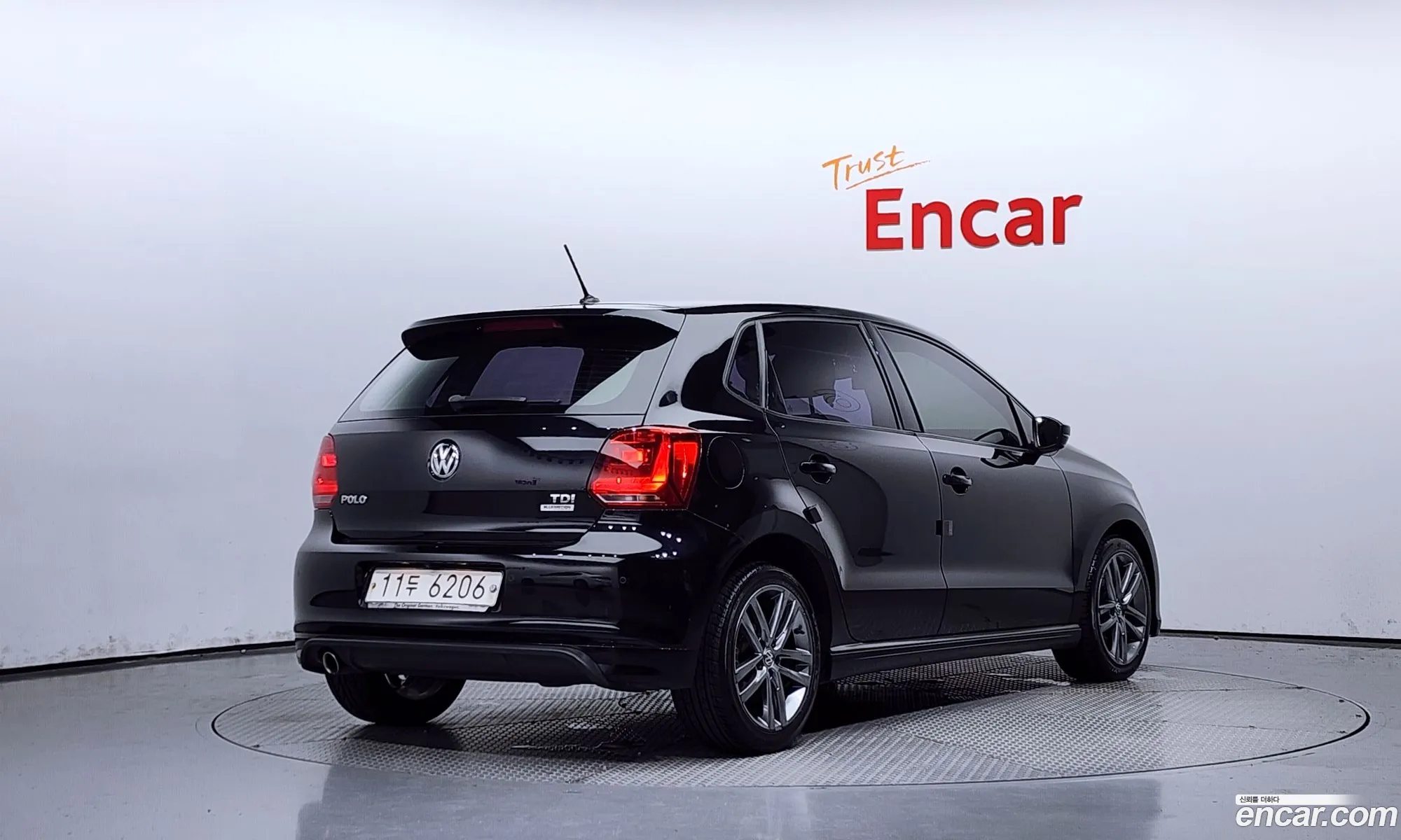 Volkswagen Polo 14 Tdi R-Line 5Th Generation - фотография 8462077