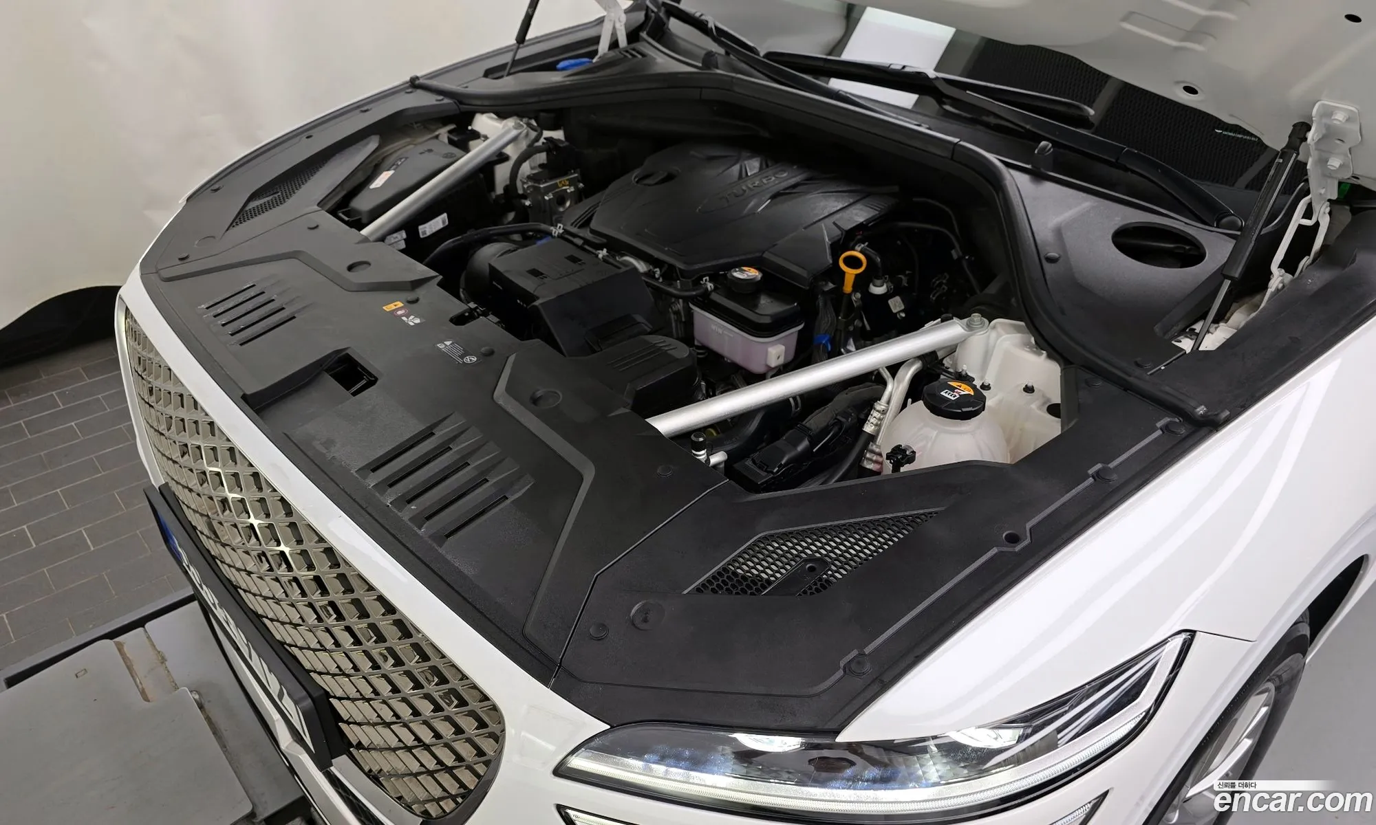 Genesis Gv70 25T Gasoline 2Wd 2023 - фотография 1825684
