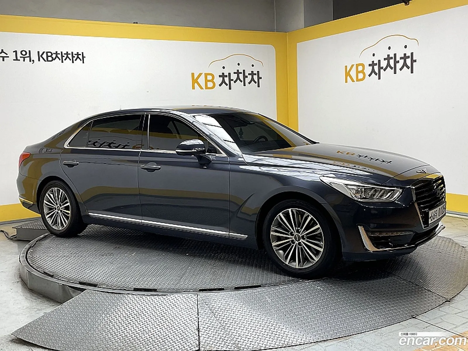 Genesis G90 I 33 T-Gdi Awd 2016 - фотография 1825666