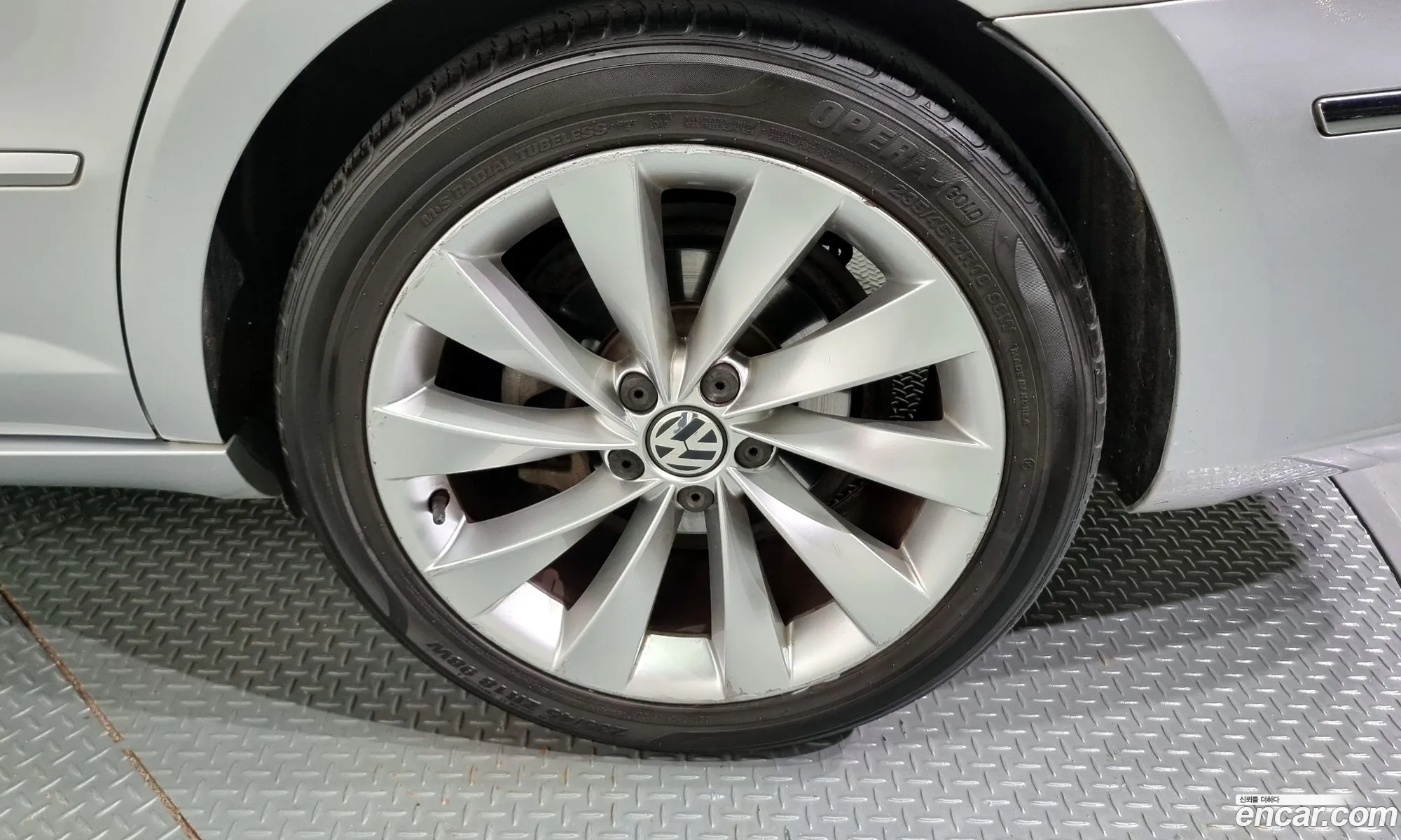 Volkswagen New Cc 20 Tdi Bluemotion 4Motion - фотография 7863272