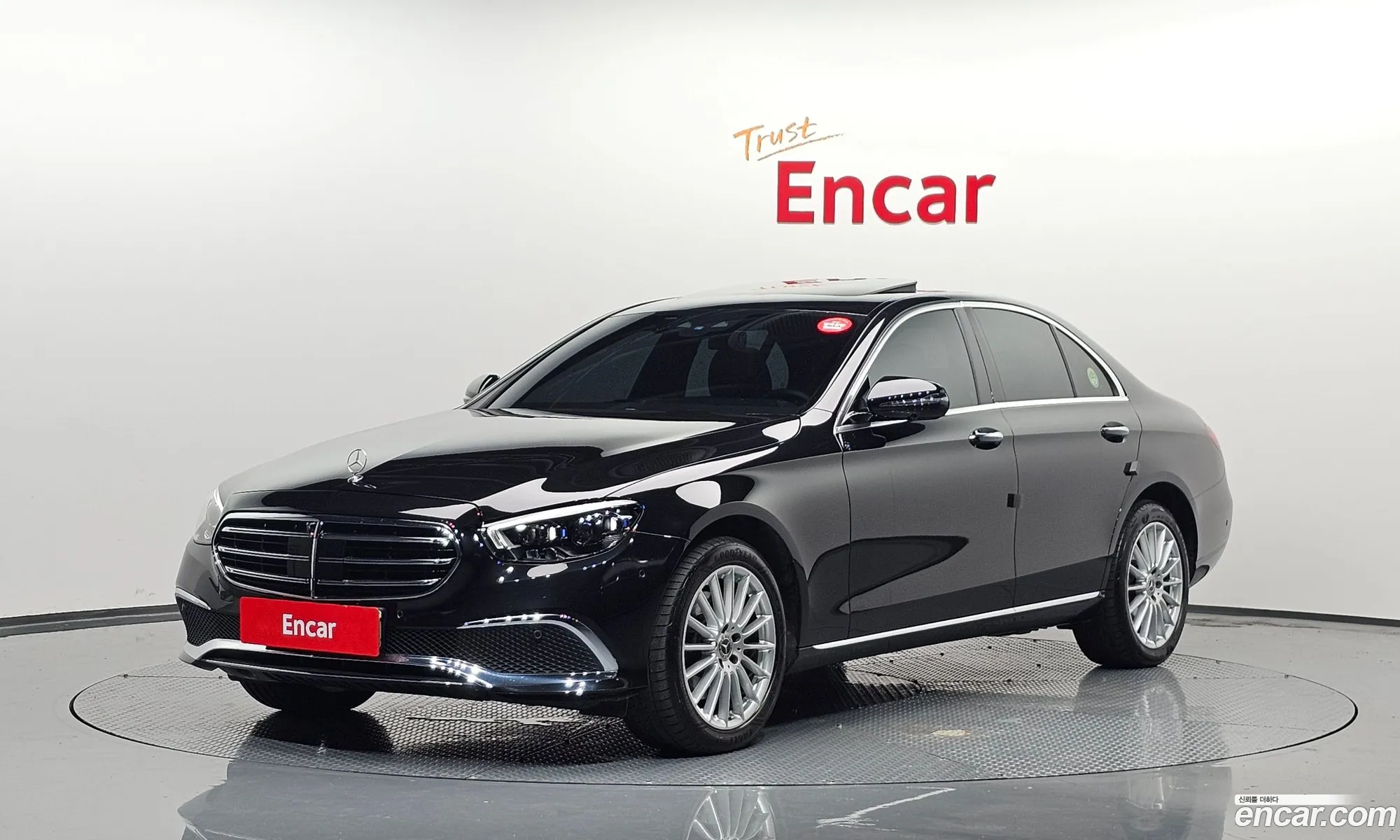 E-Class W213E220D 4Matic Exclusive - фотография 15550668
