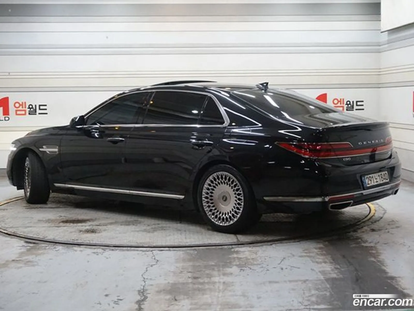 Genesis G90 I 38 Awd 2021 - фотография 1809666